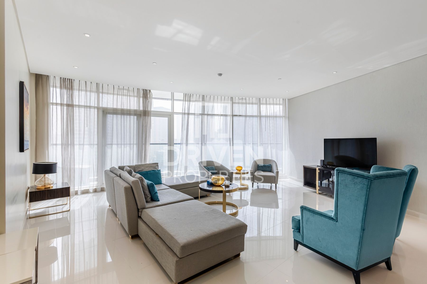 Vacant Well-maintained Fully Furnished