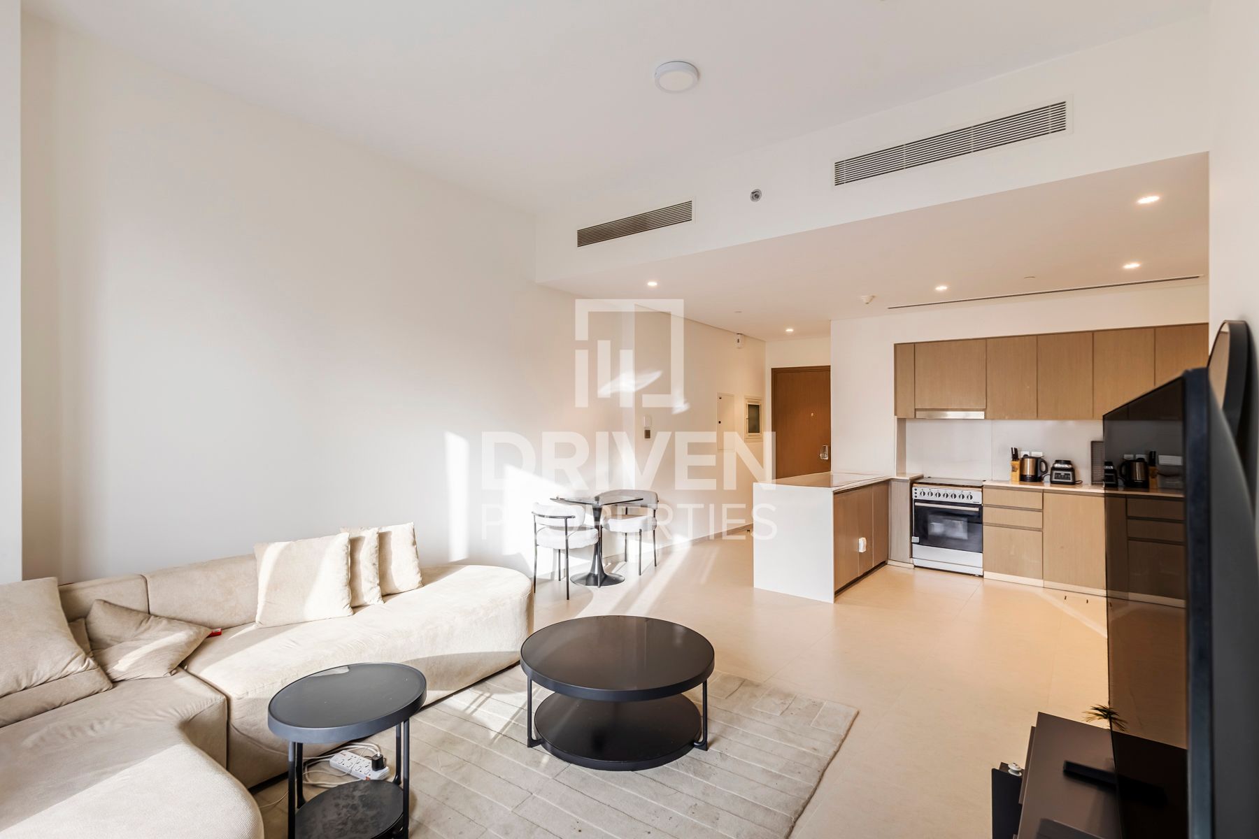 Upgraded Unit High Floor Vacant in December