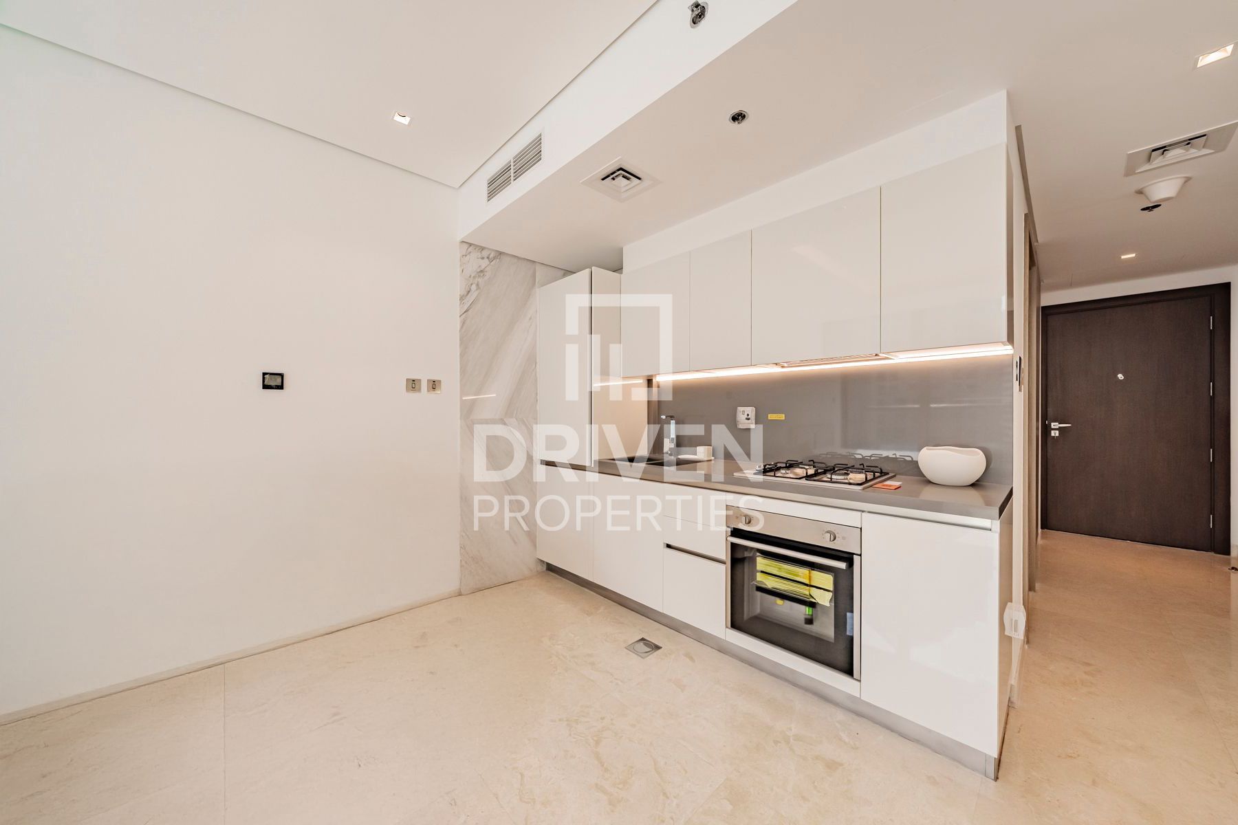 Modern Layout and Stylish Prime Location