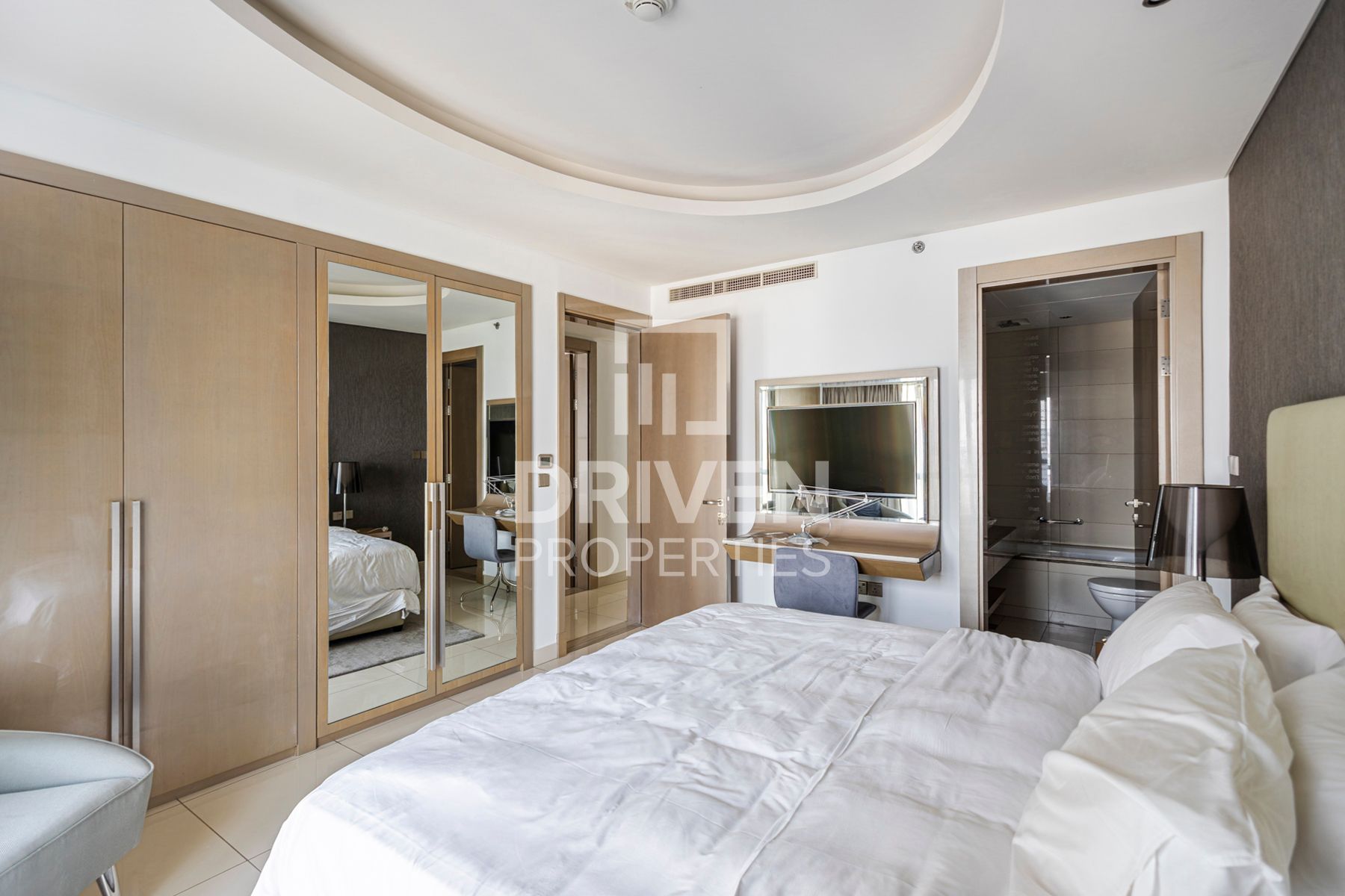 Elegant High Floor Apartment Ready to Move in