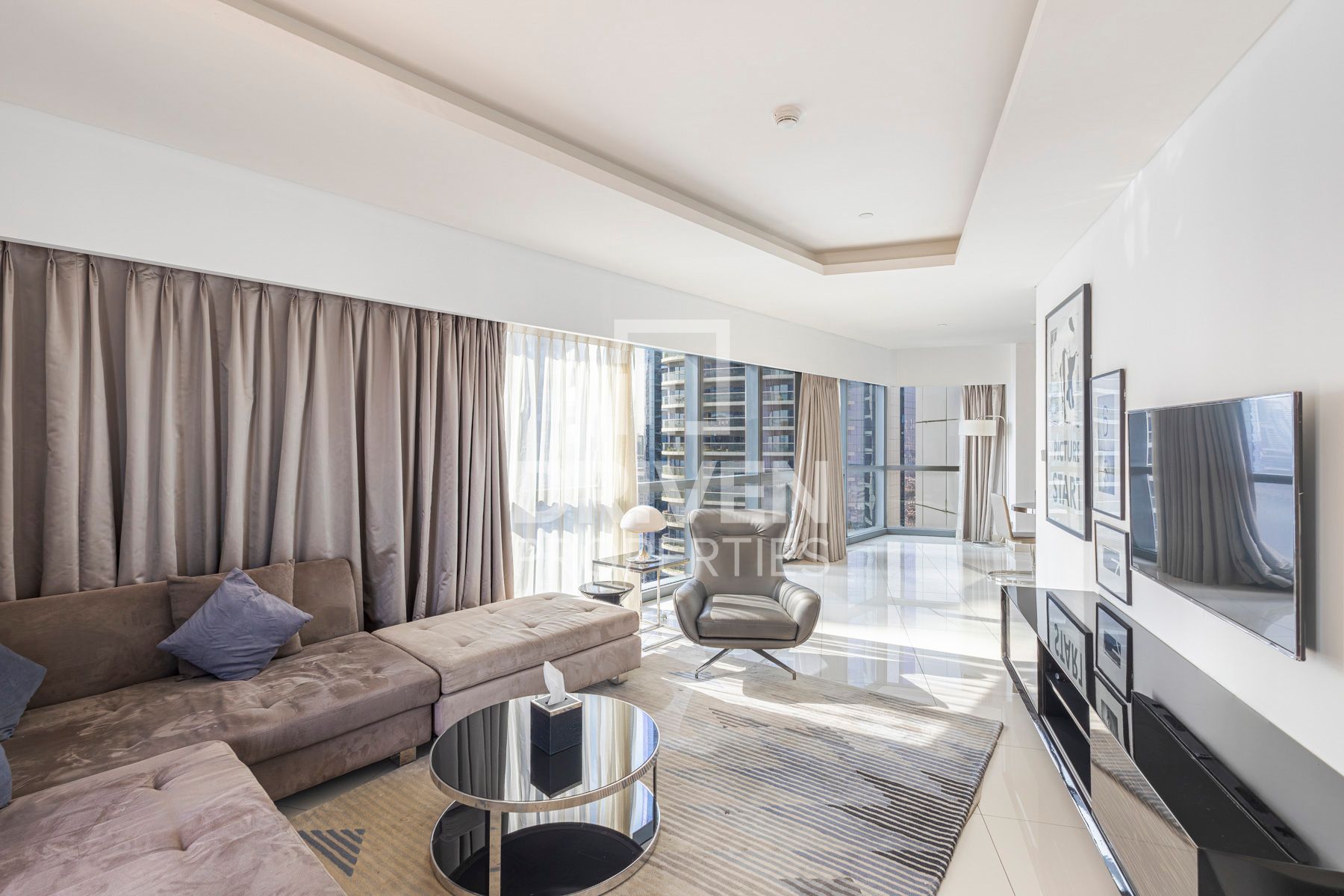 Elegant High Floor Apartment Ready to Move in