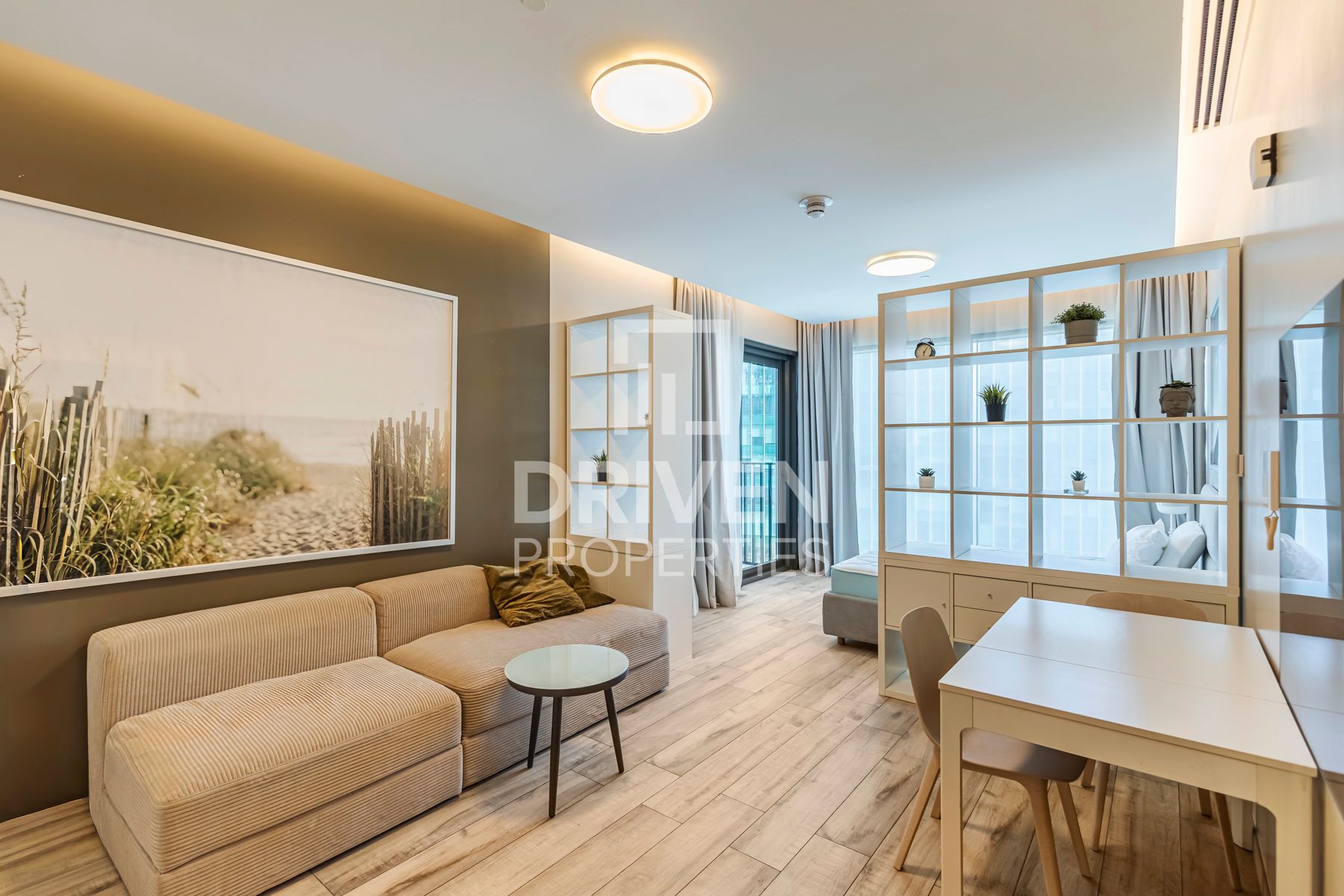 Vacant in November Furnished High Floor