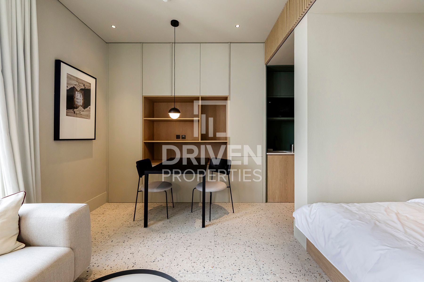 Elegant Living Furnished Burj Khalifa View