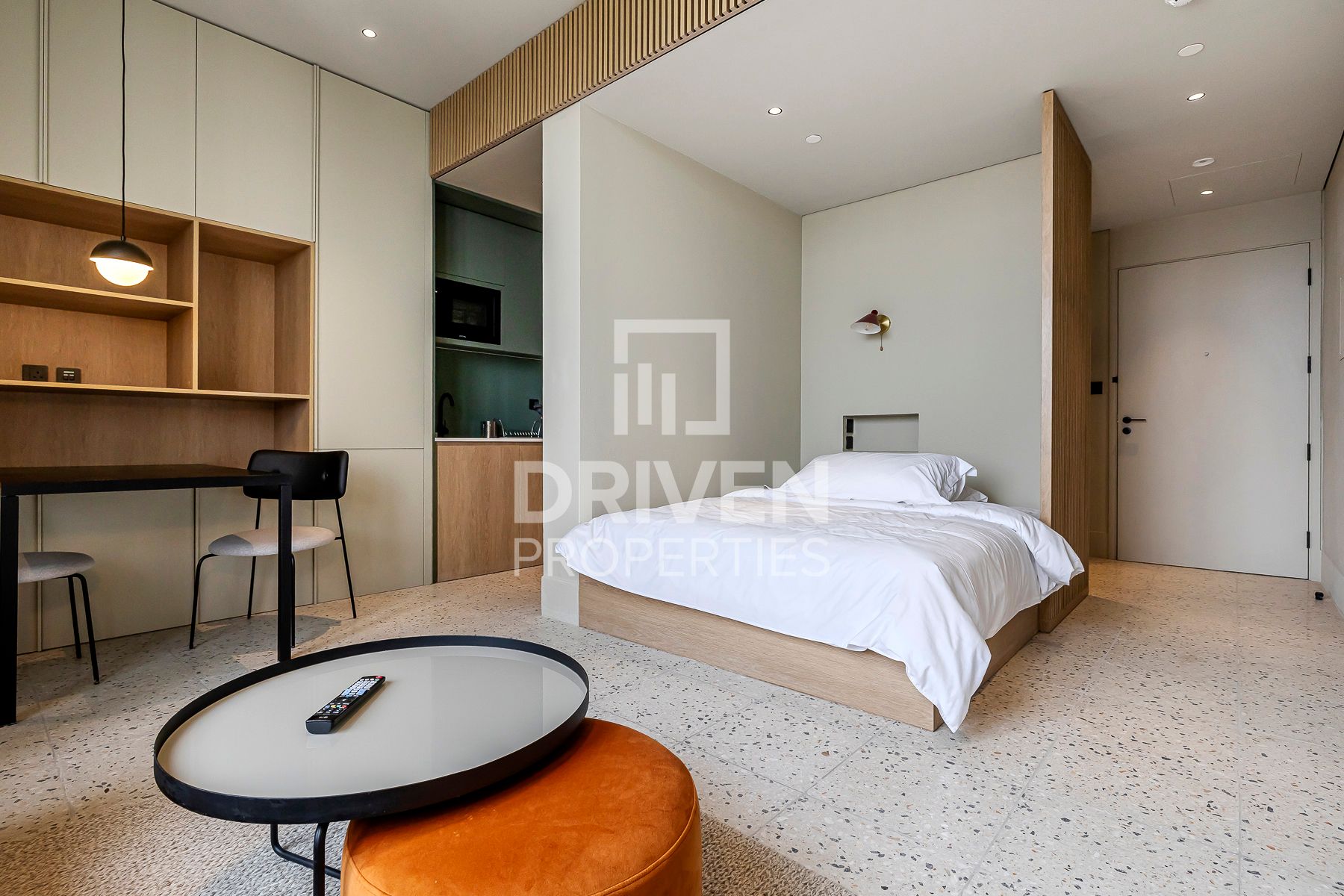 Elegant Living Furnished Burj Khalifa View