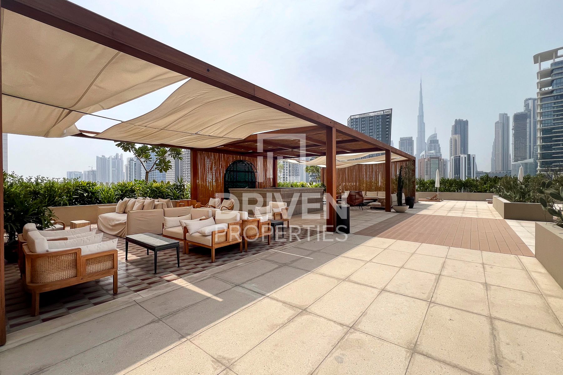 Elegant Living Furnished Burj Khalifa View