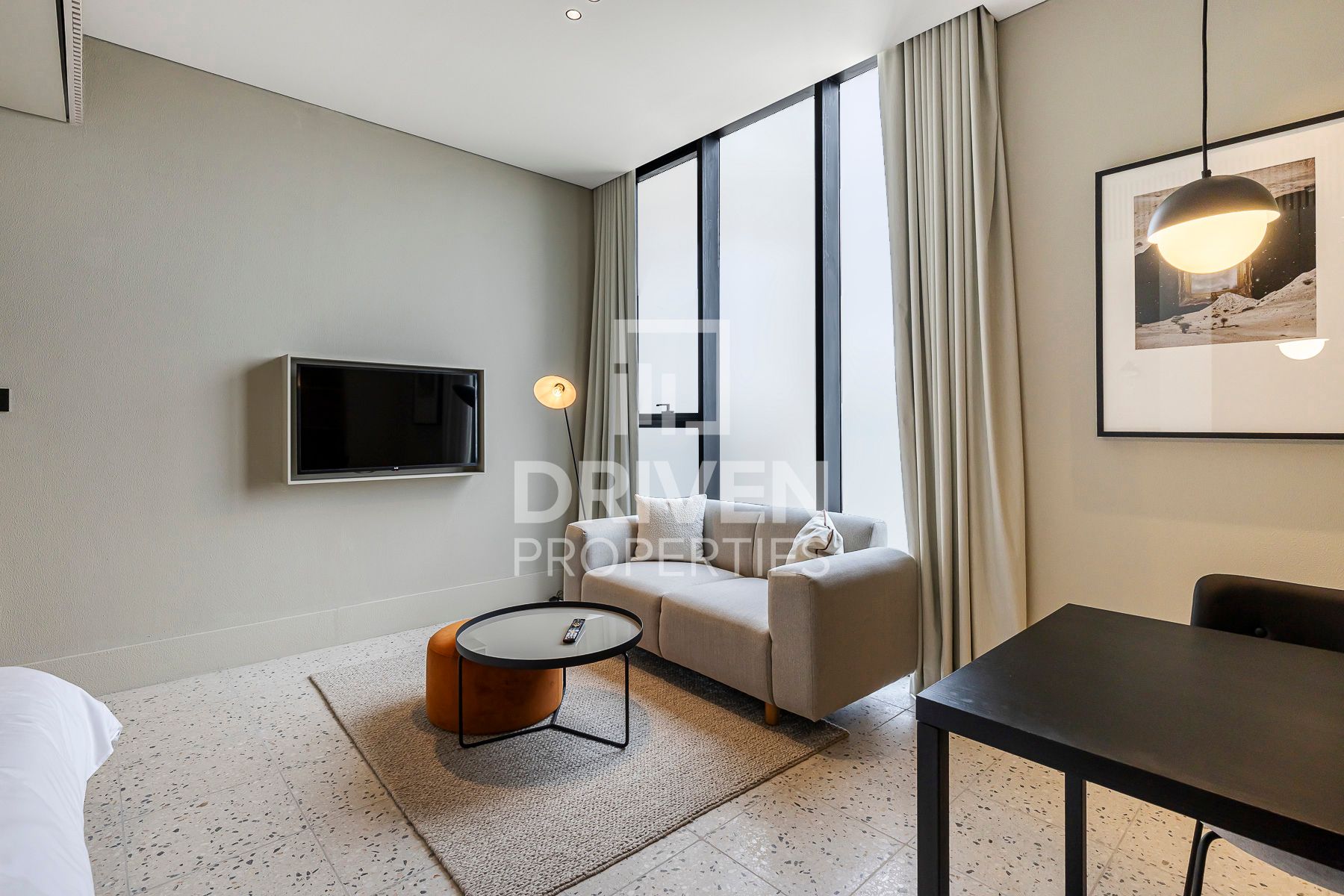 Elegant Living Furnished Burj Khalifa View