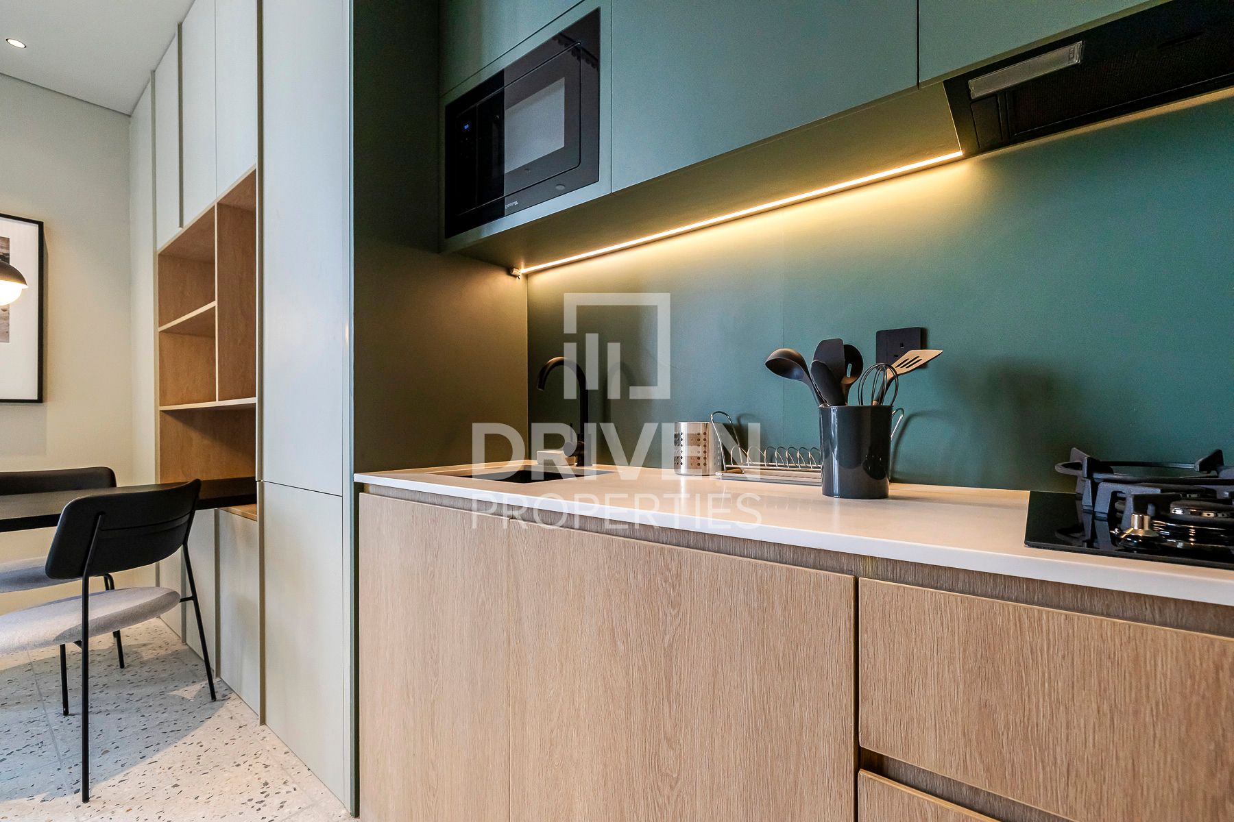 Elegant Living Furnished Burj Khalifa View