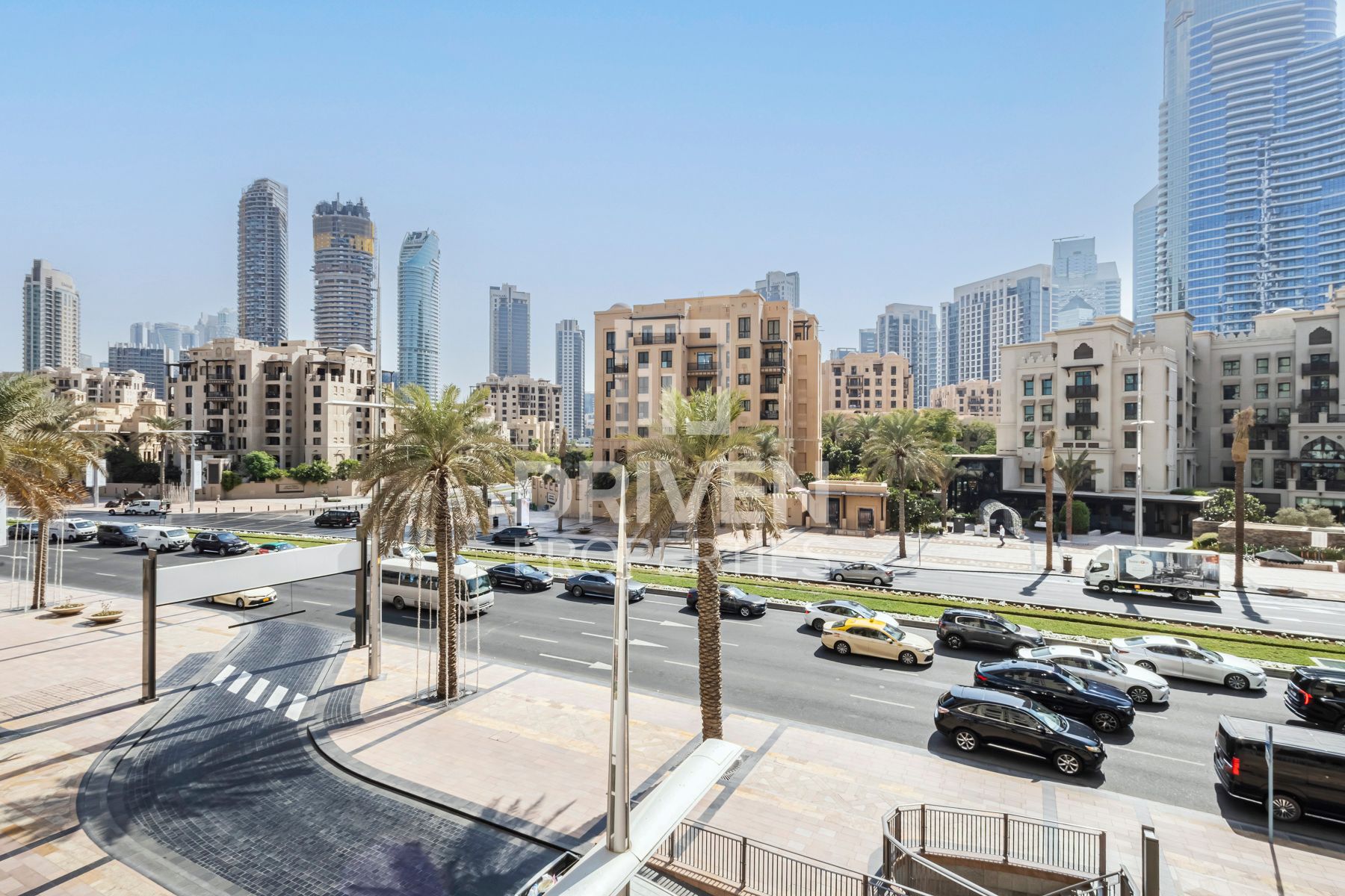 Boulevard View duplex Spacious with Maids Room