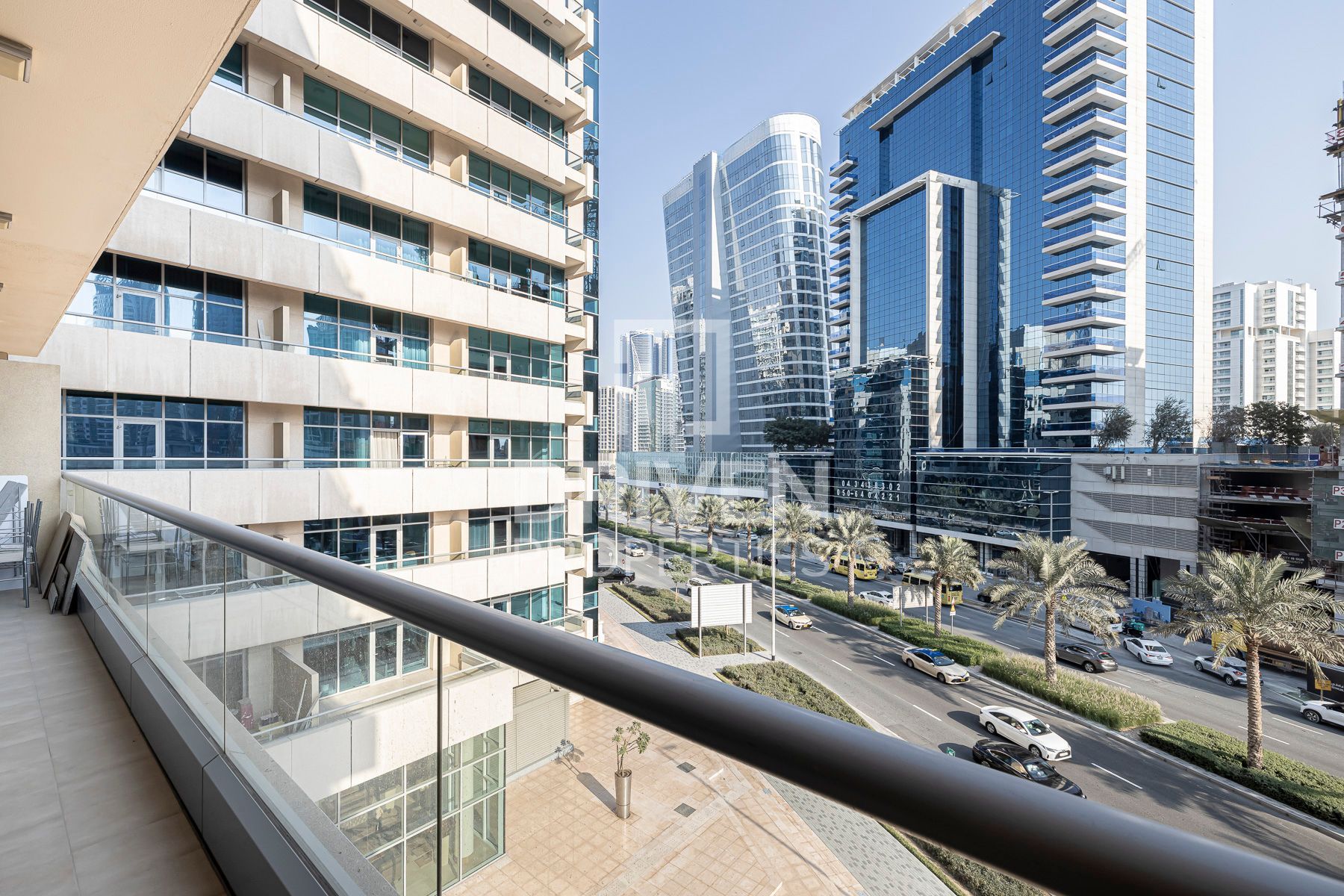 Furnished Ready to Move in Prime Location