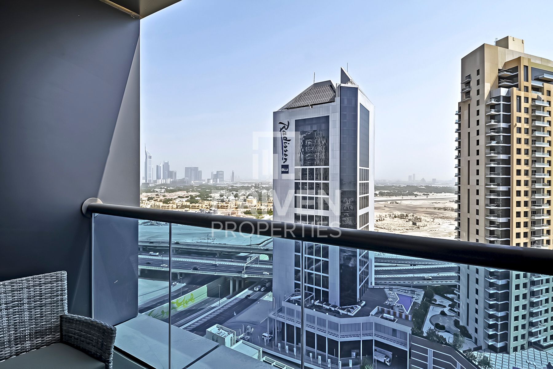 High Floor Fully Furnished Ready to Move in