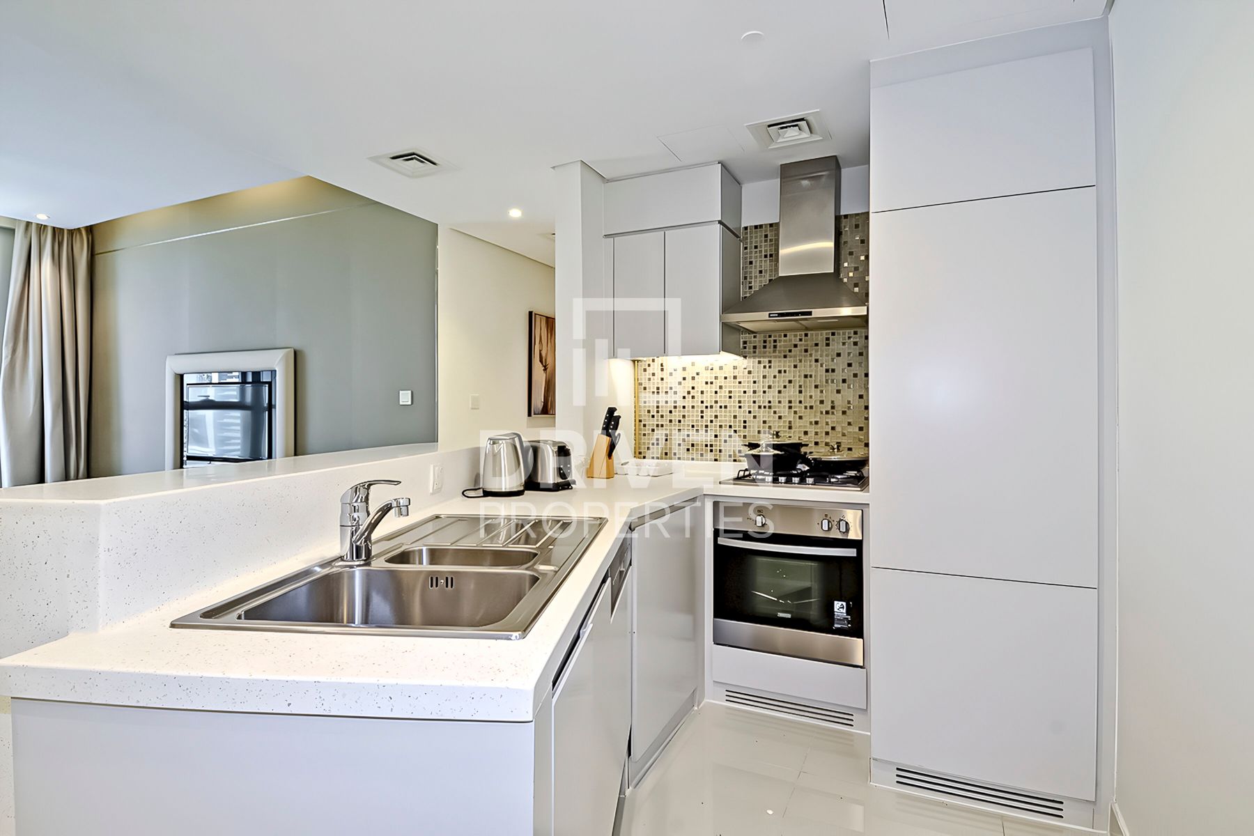 High Floor Fully Furnished Ready to Move in