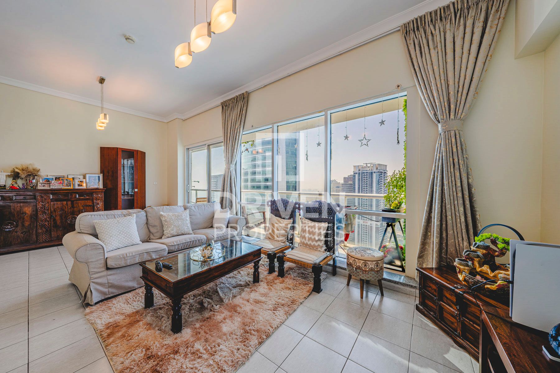 Spacious High Floor Vacant 1st Feb Furnished