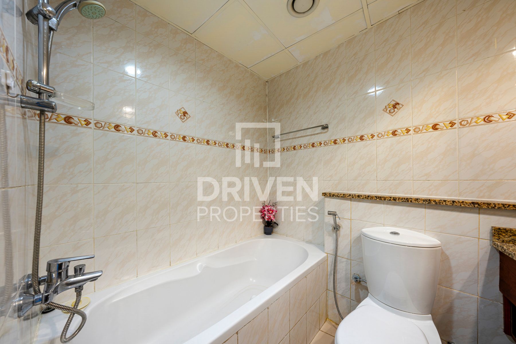 Spacious High Floor Vacant 1st Feb Furnished