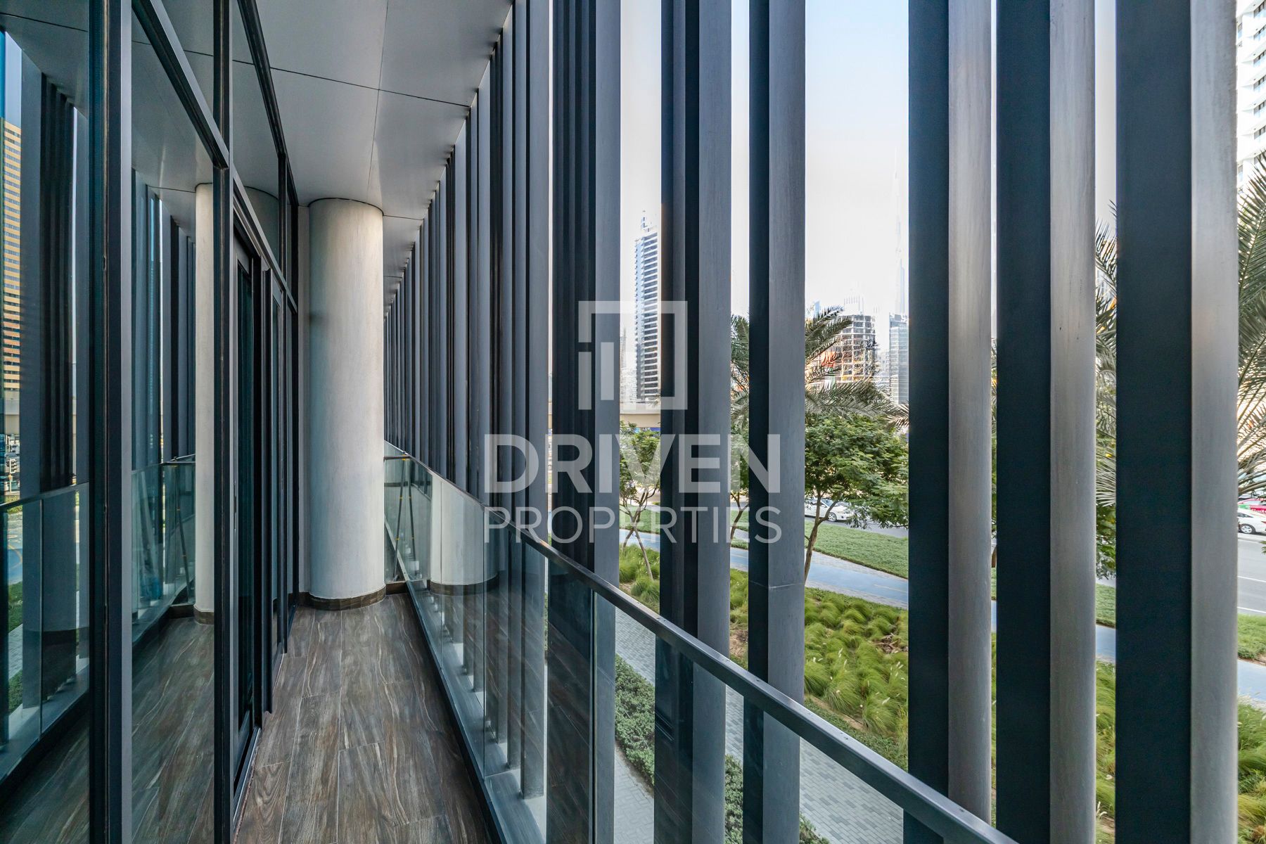 Prime Location Fully Furnished Vacant