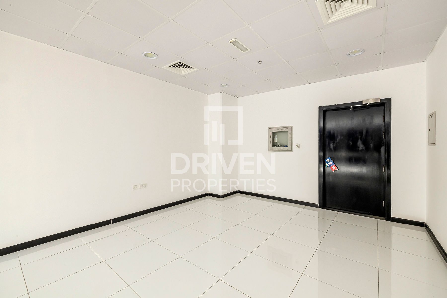 Bright and Spacious Office Heart Of Business Bay