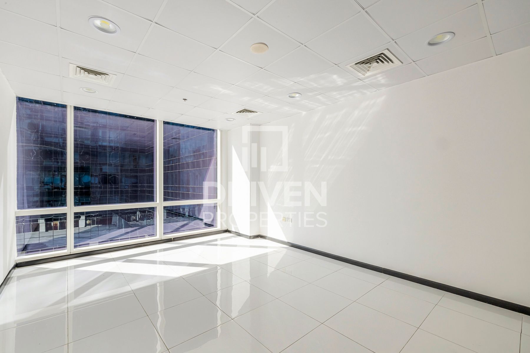 Bright and Spacious Office Heart Of Business Bay