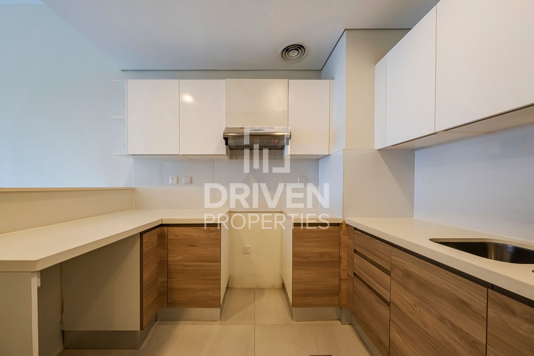 Furnished Prime Location Ready to Move In