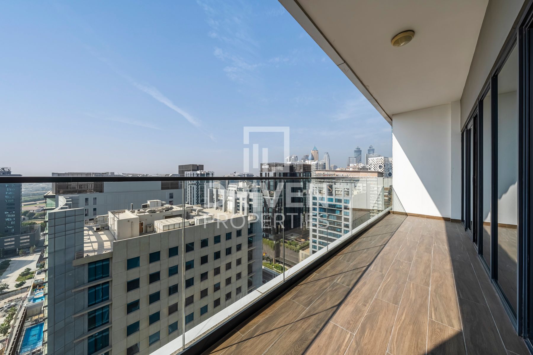 Furnished Prime Location Ready to Move In