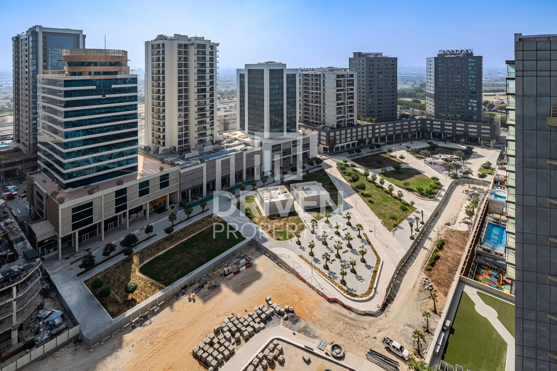 Premium Unit Fully Furnished and Vacant