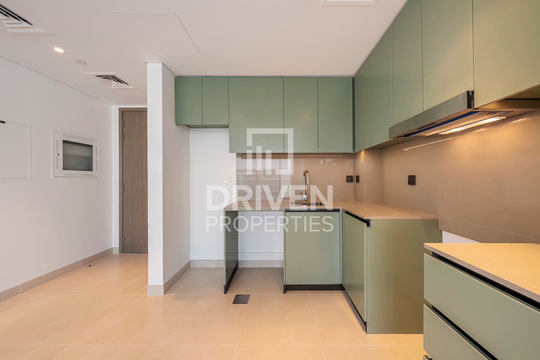 Corner unit Newly Handed Over Smart Layout