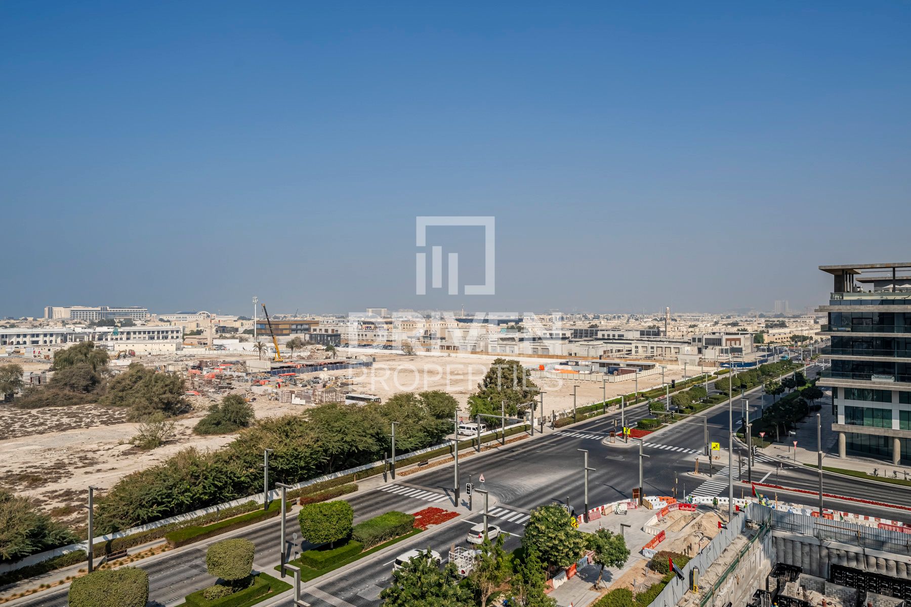 Corner unit Newly Handed Over Smart Layout