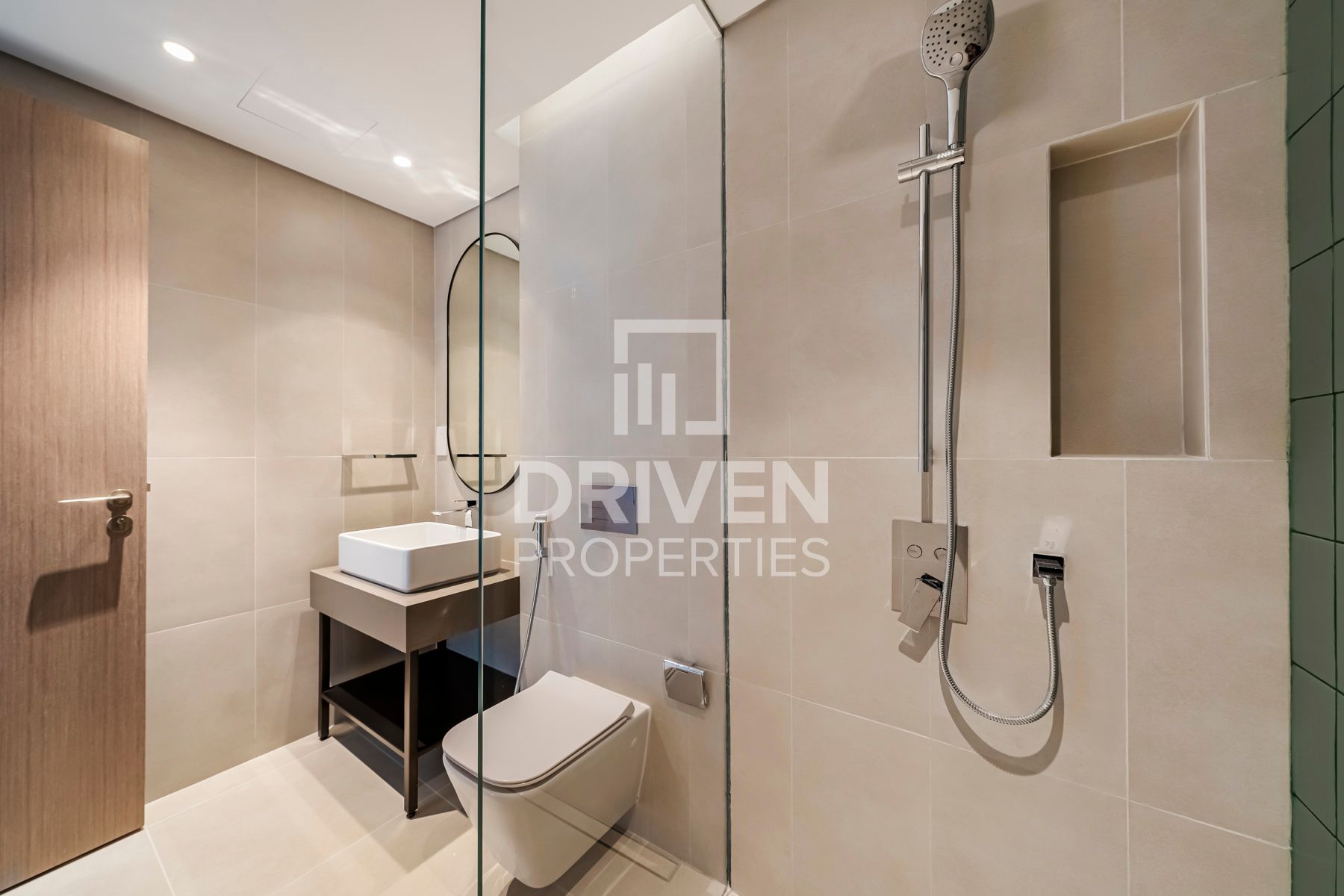 Corner unit Newly Handed Over Smart Layout