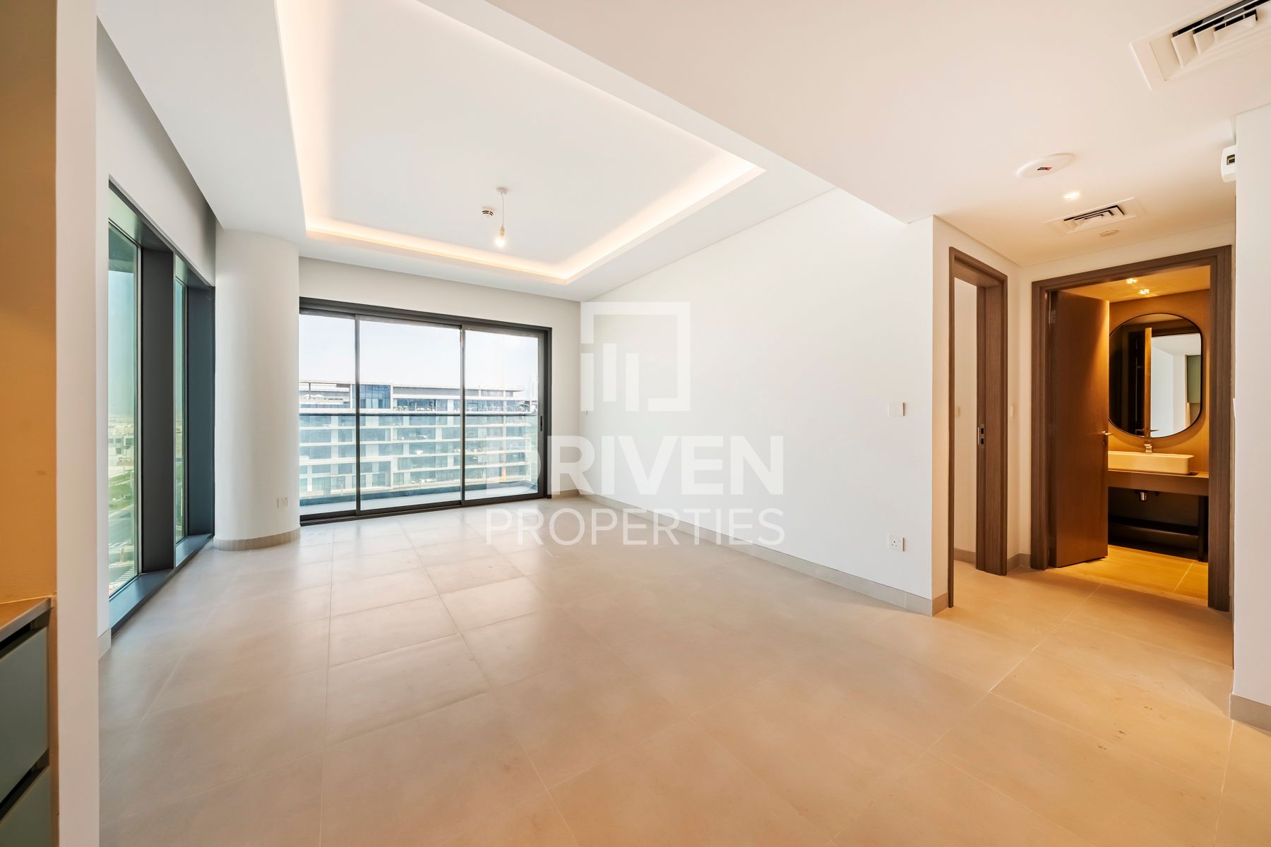 Corner unit Newly Handed Over Smart Layout