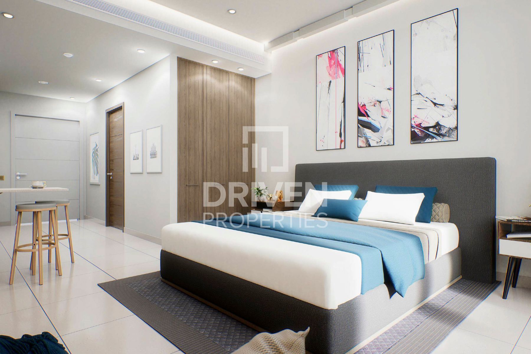 Golf Course View Modern Unit Great Location