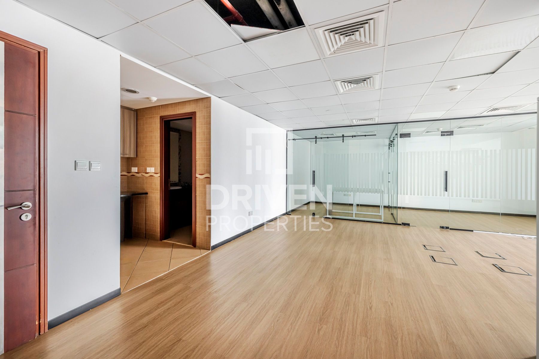 Prime Location Fitted Combined Offices DMCC