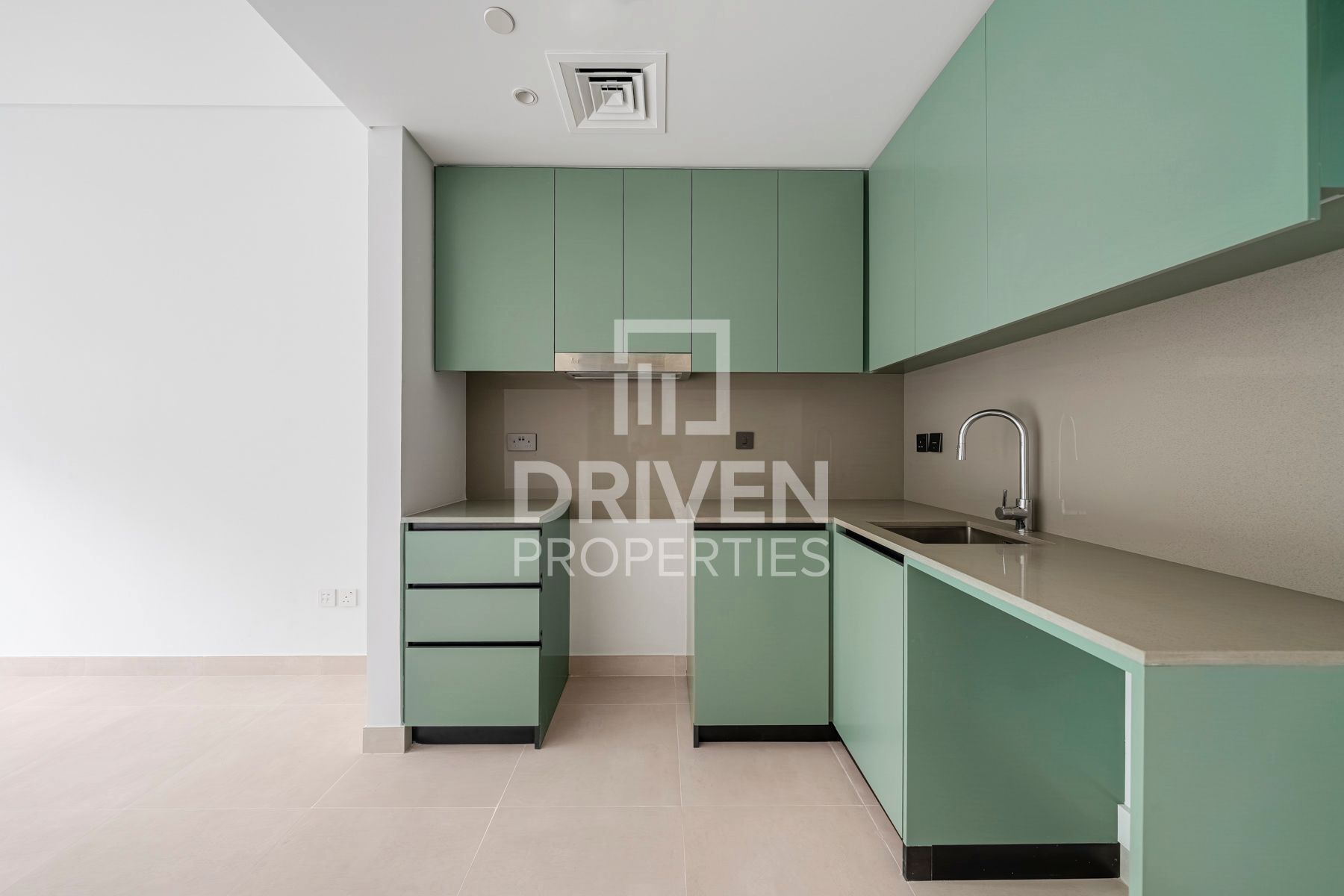 4 Cheques Appliances Included Hot Option