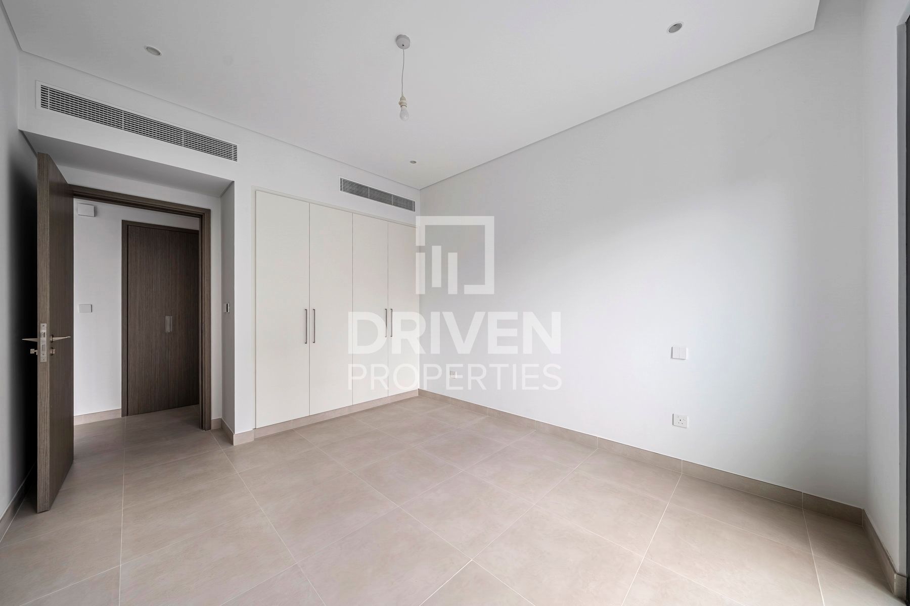 4 Cheques Appliances Included Hot Option