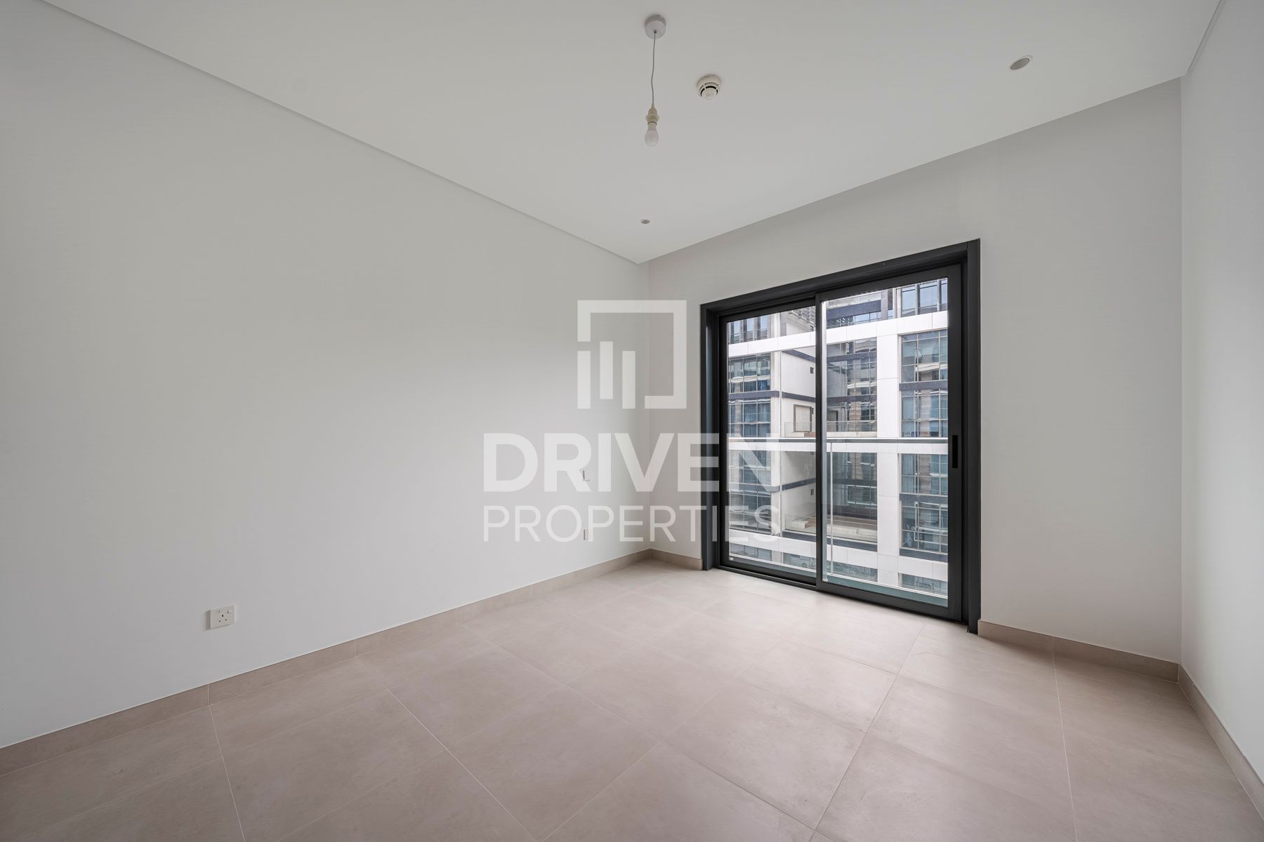 4 Cheques Appliances Included Hot Option