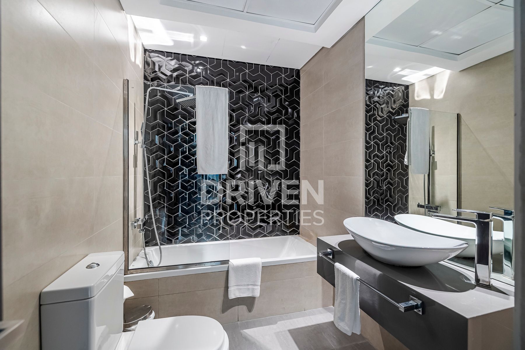 Big Layout Majestic Views Fully Equipped