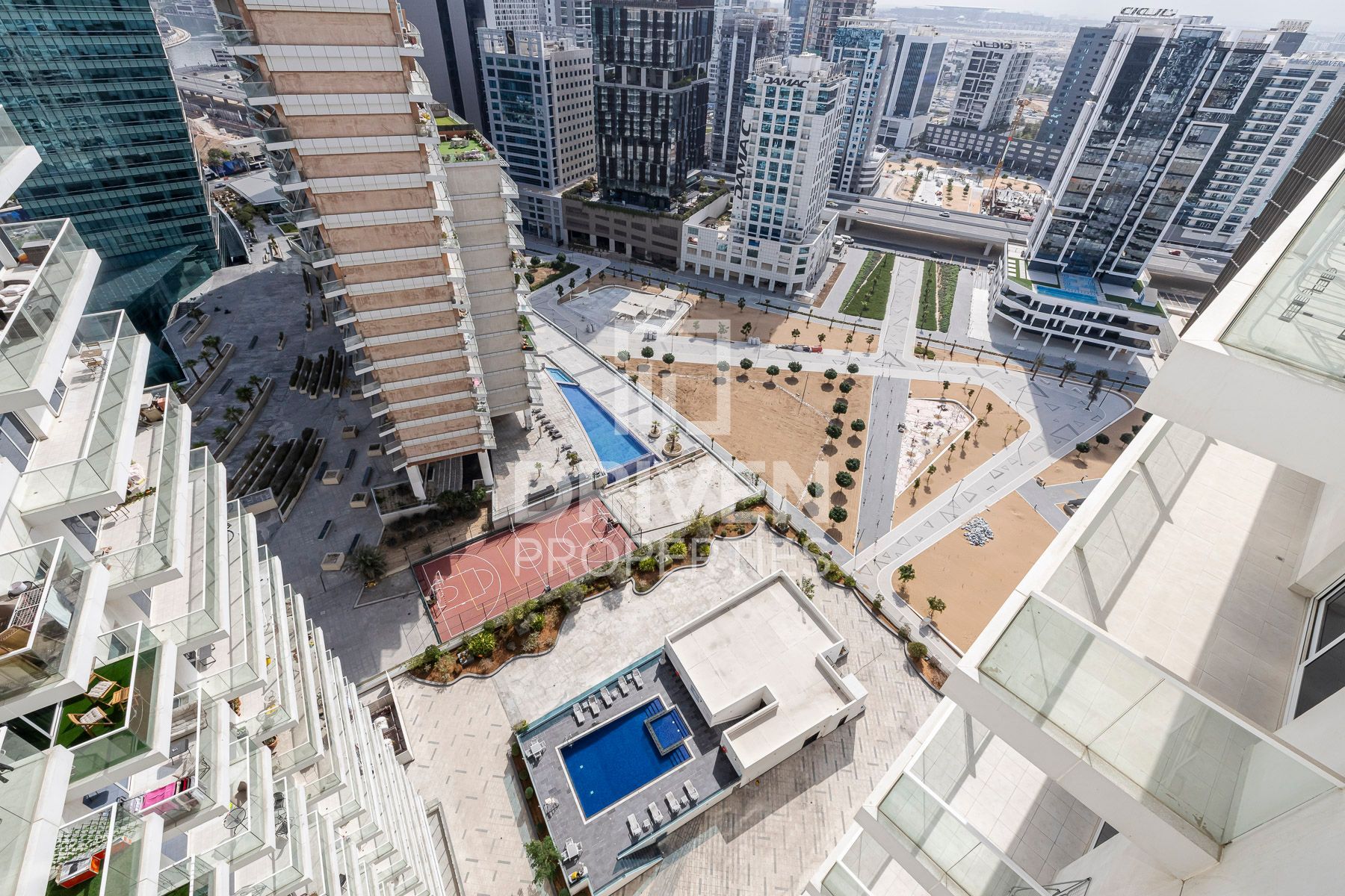 Big Layout Majestic Views Fully Equipped