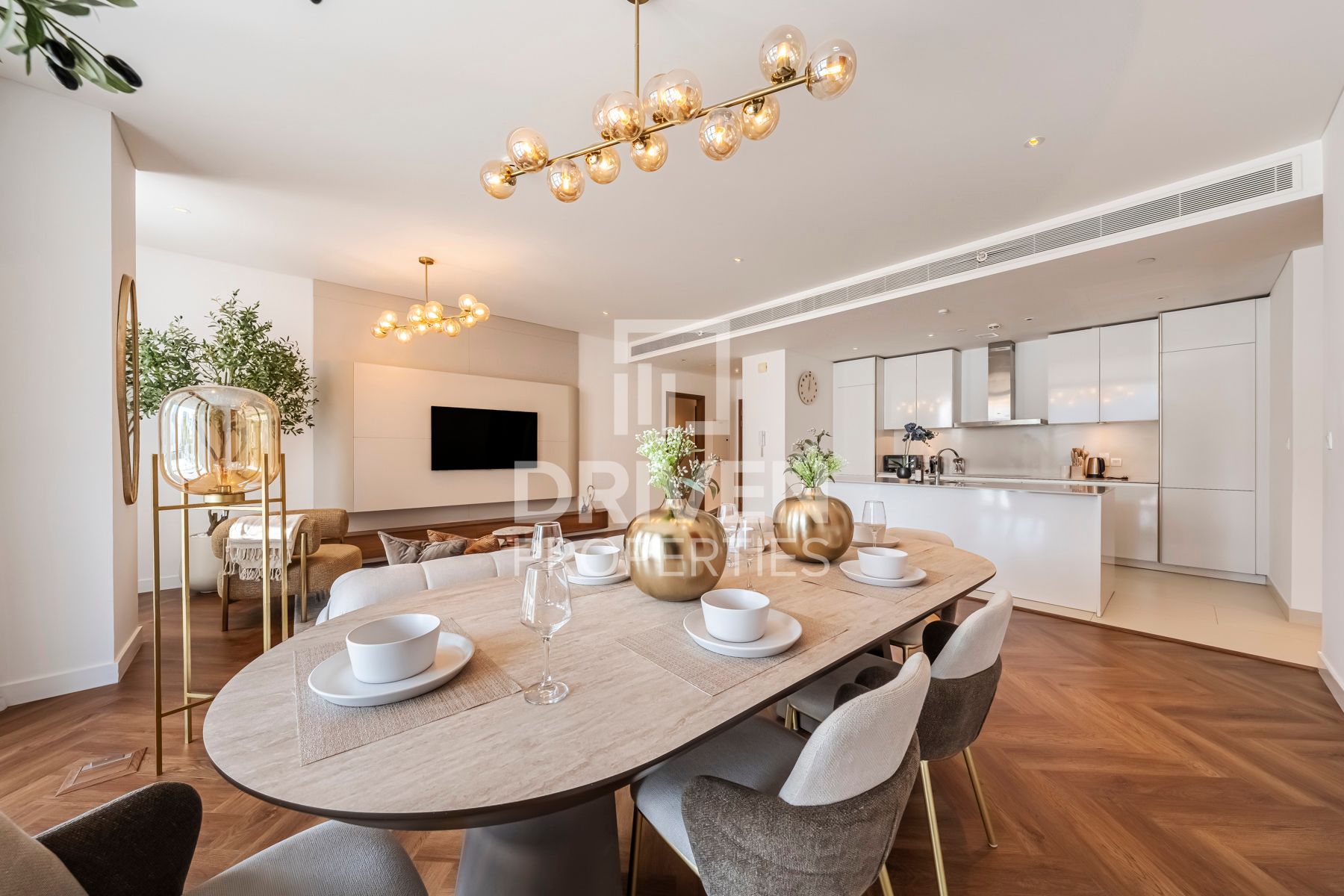 Fully Furnished and Luxury Unit Prime Location