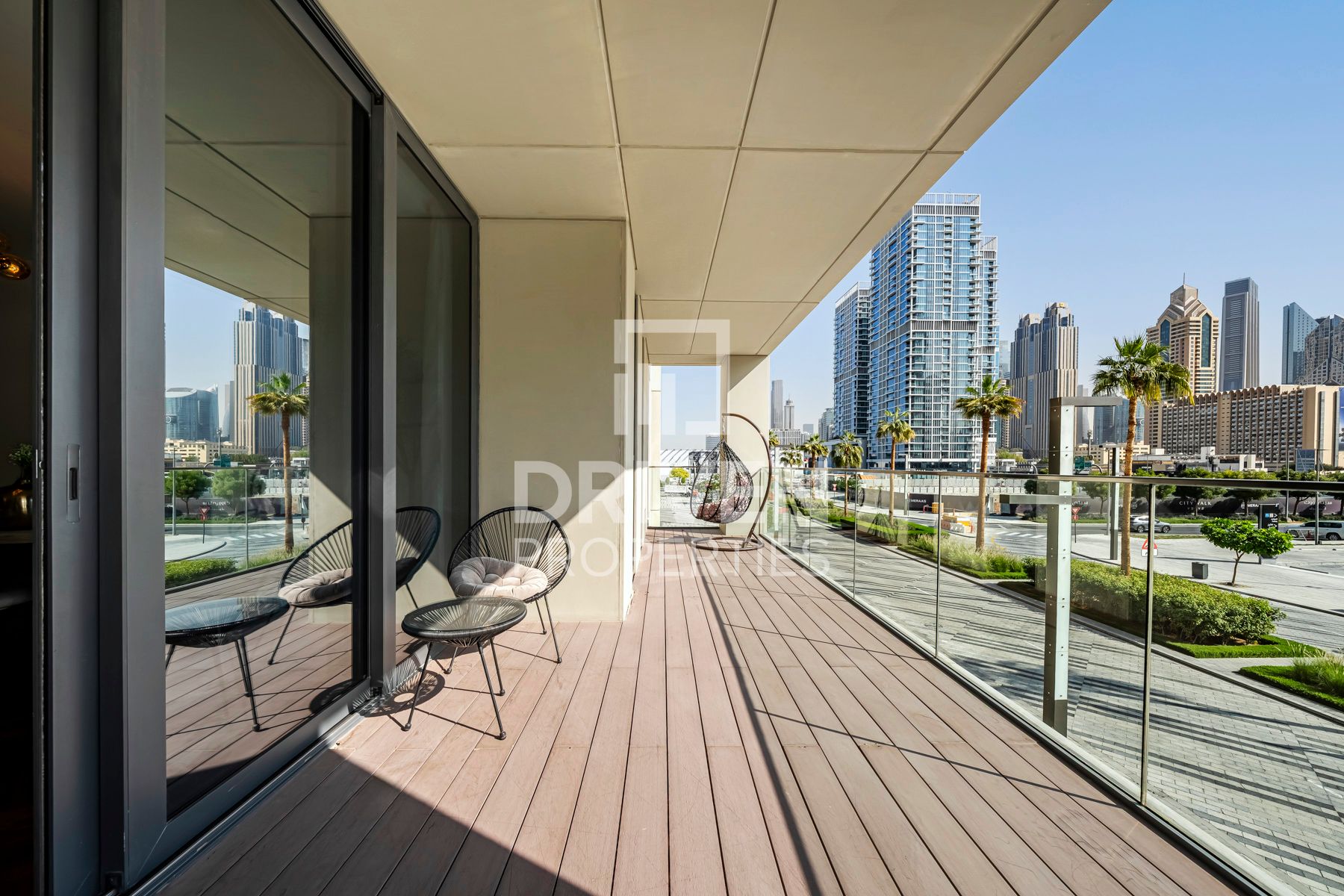 Fully Furnished and Luxury Unit Prime Location