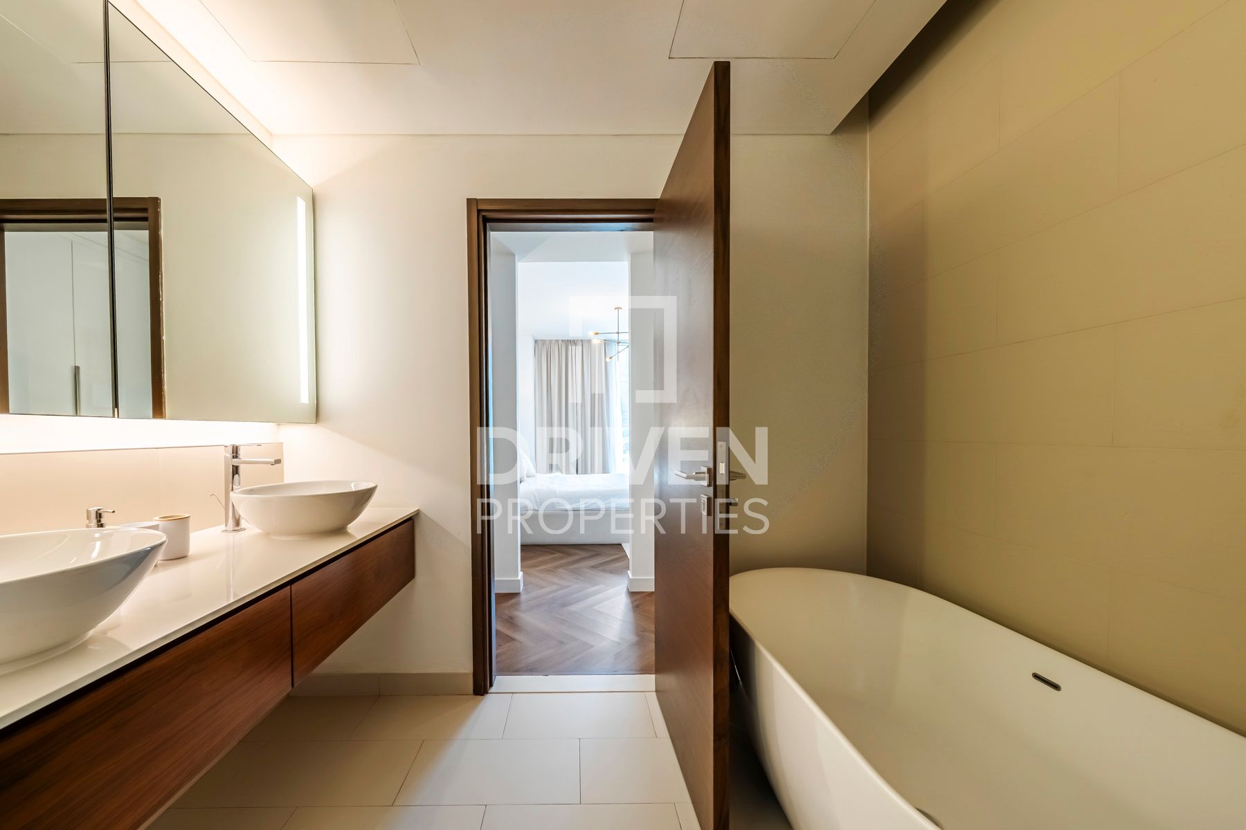 Fully Furnished and Luxury Unit Prime Location