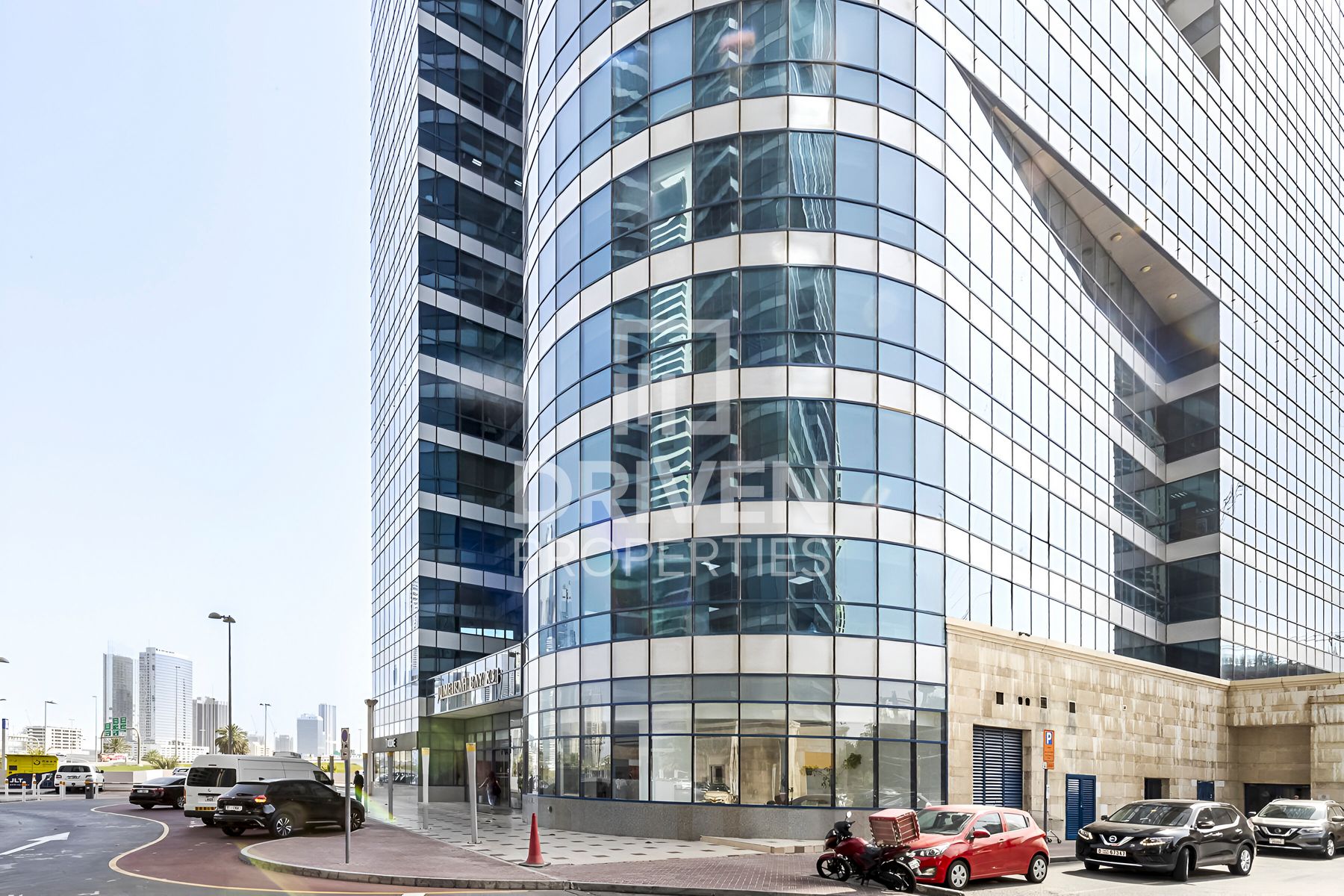 Prime Location Vacant Close to Metro Station