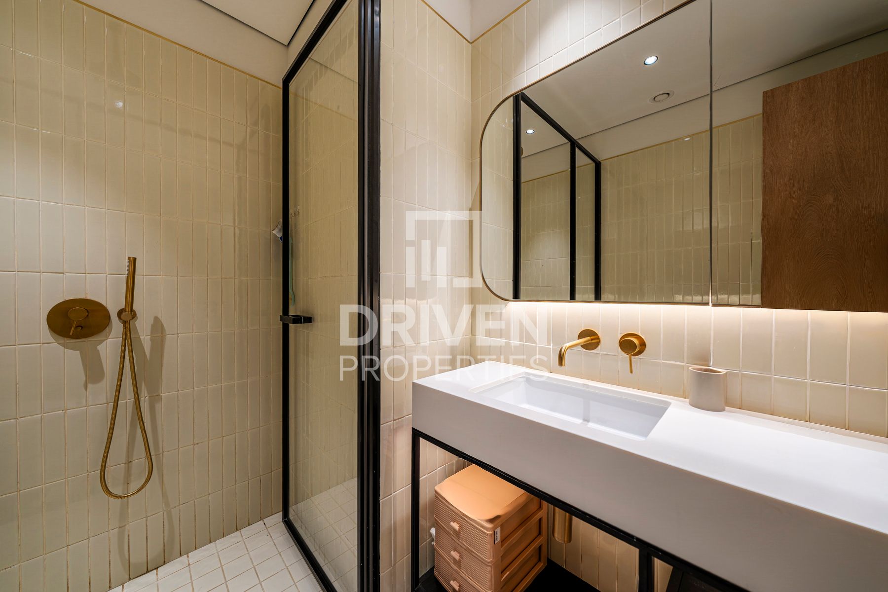 Fully Furnished High Floor Best Layout