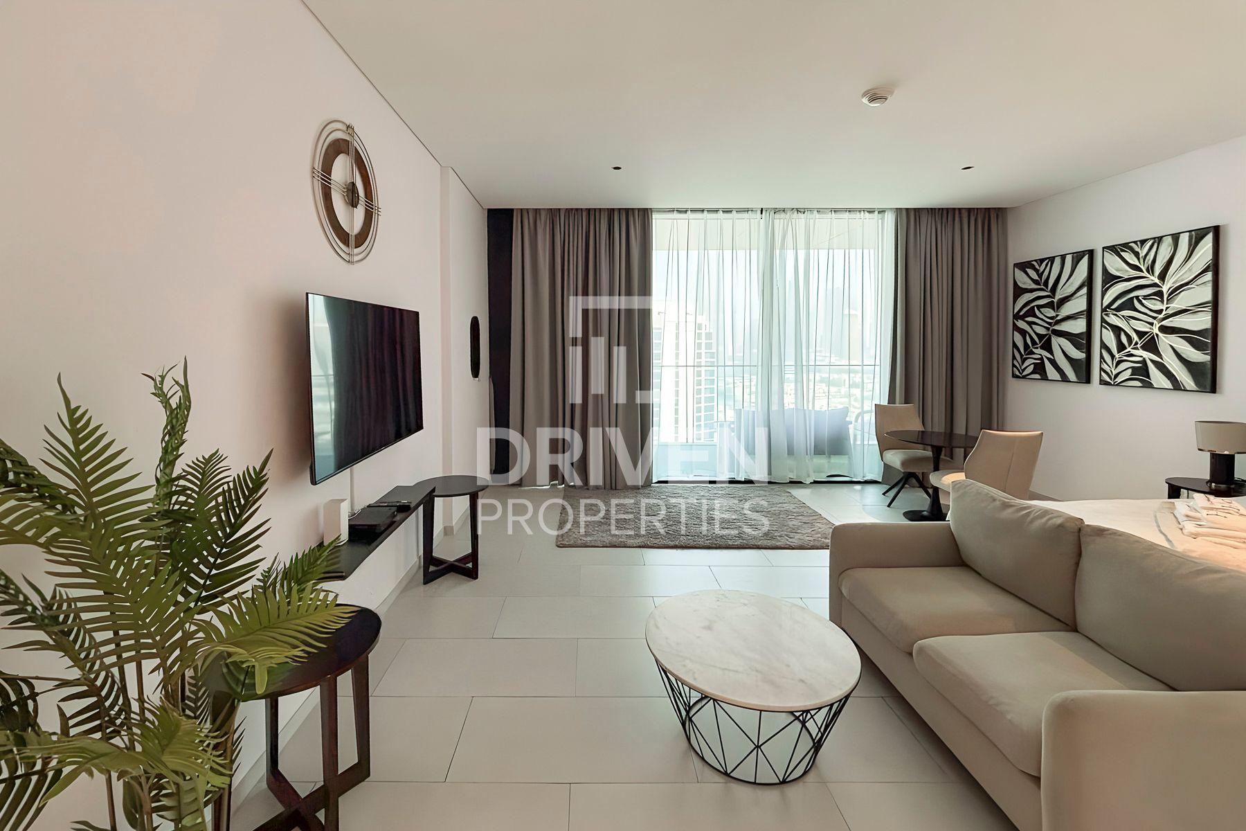 Burj Khalifa View Fully Equipped Vacant