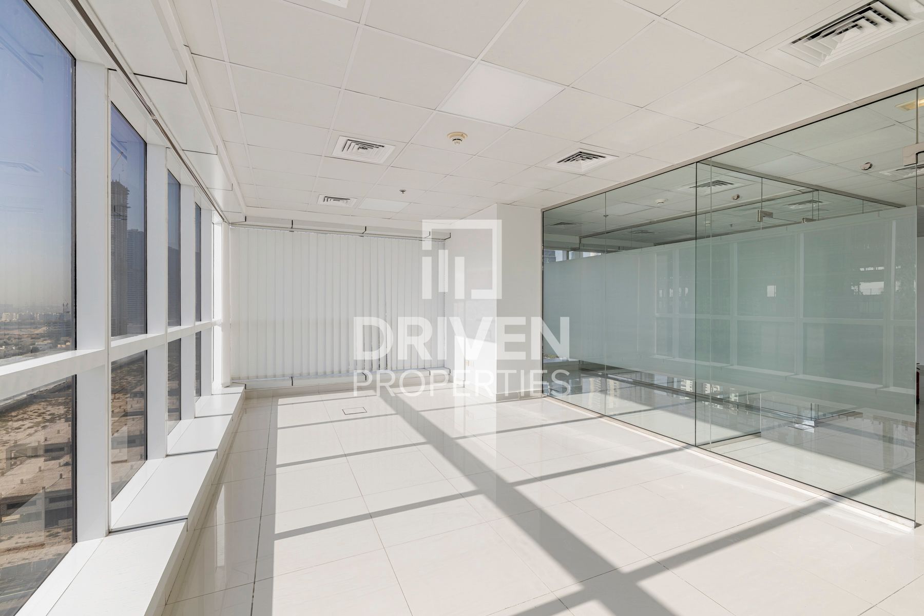 Ready to move in Semi Furnished Corner Unit