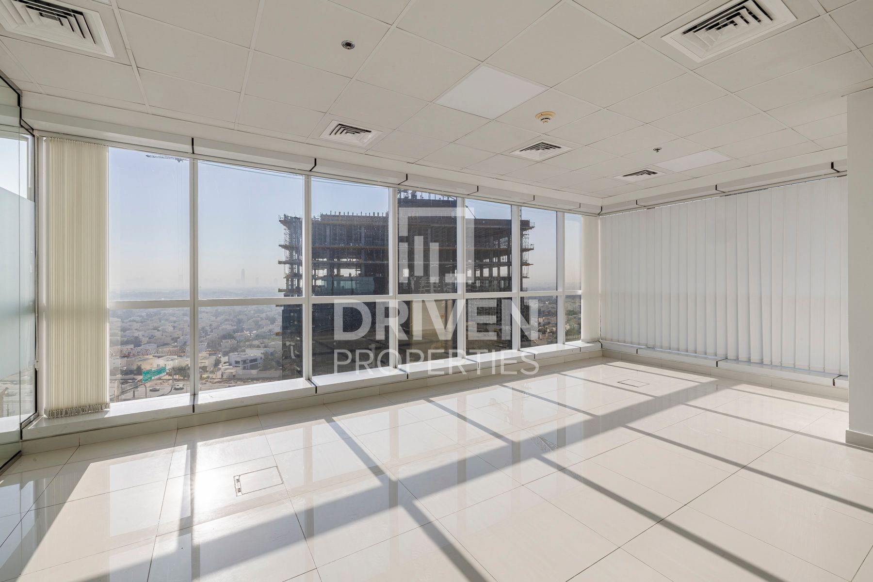 Ready to move in Semi Furnished Corner Unit