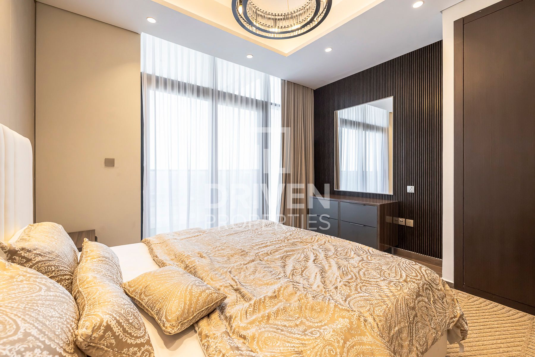 Open View Fully Furnished Spacious Layout