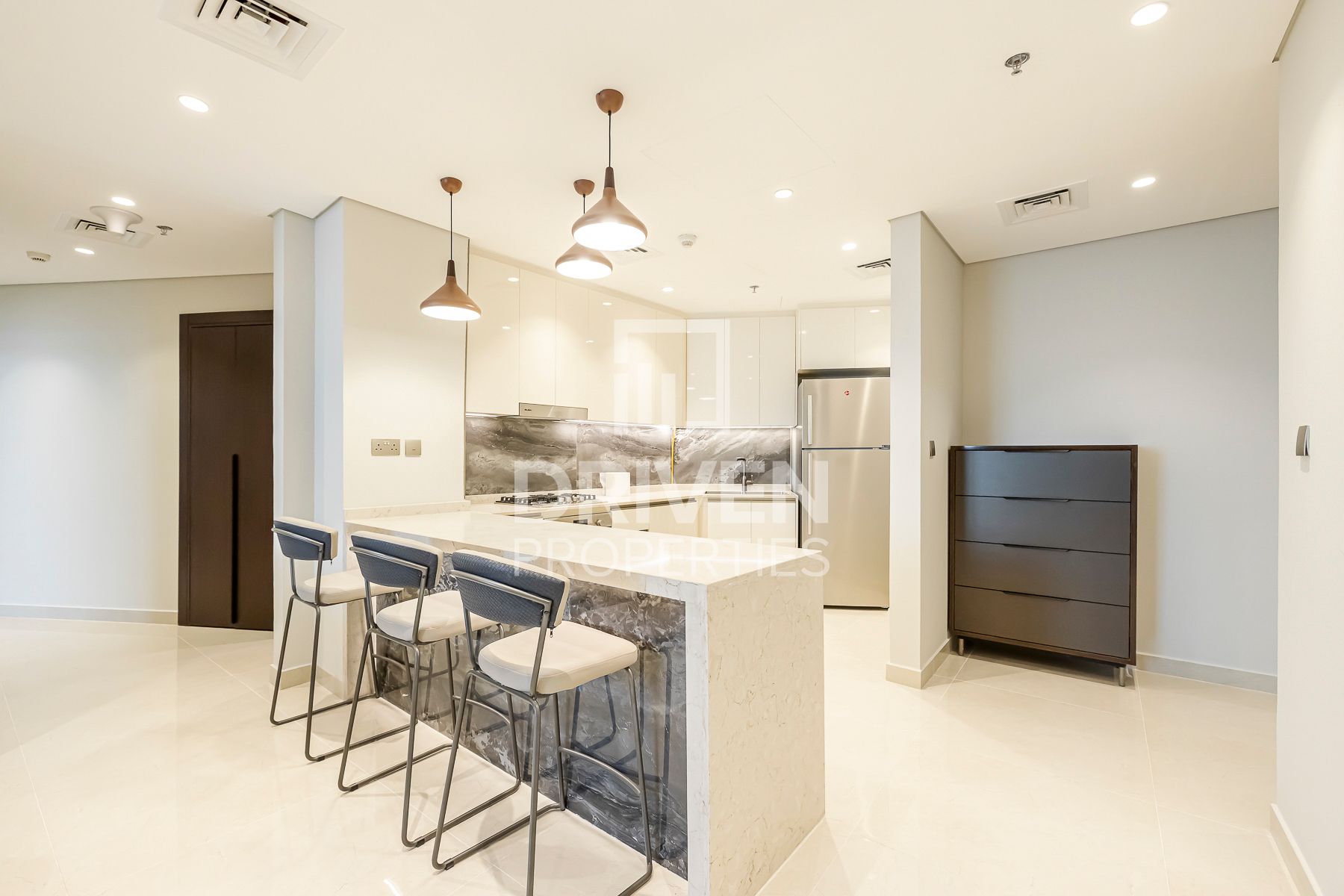 Open View Fully Furnished Spacious Layout