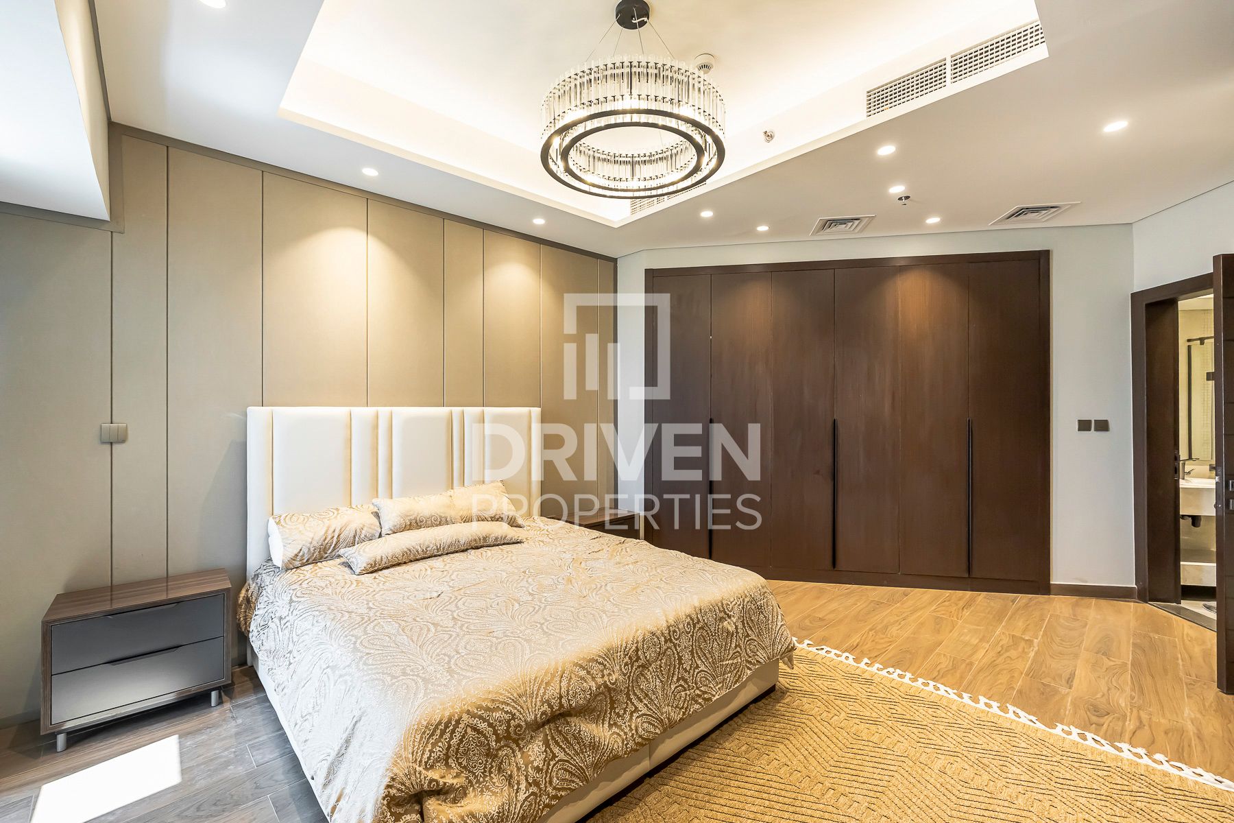 Open View Fully Furnished Spacious Layout