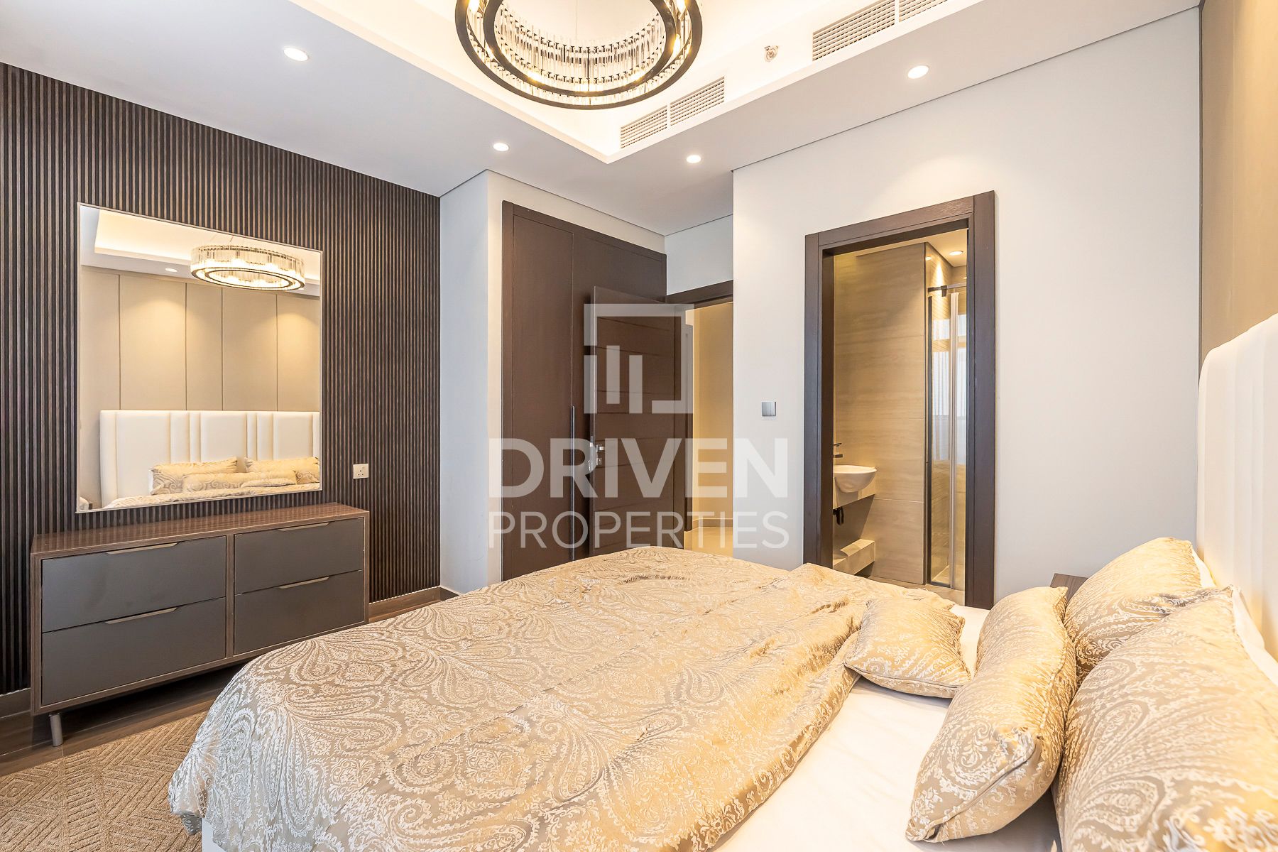 Open View Fully Furnished Spacious Layout