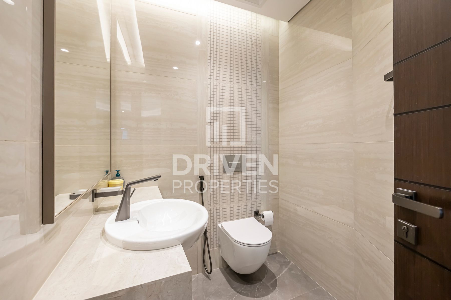 Open View Fully Furnished Spacious Layout