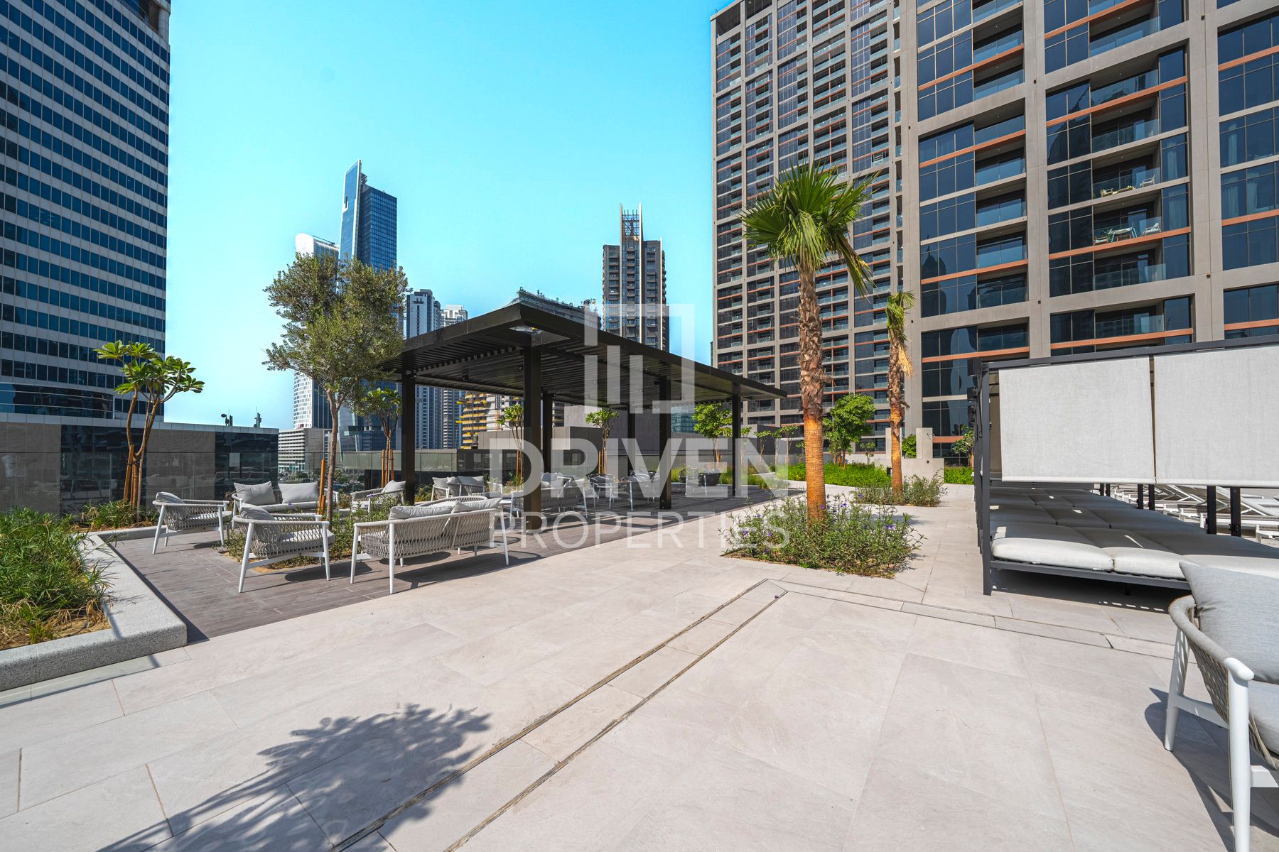 Fully Furnished Canal View Waterfront Living