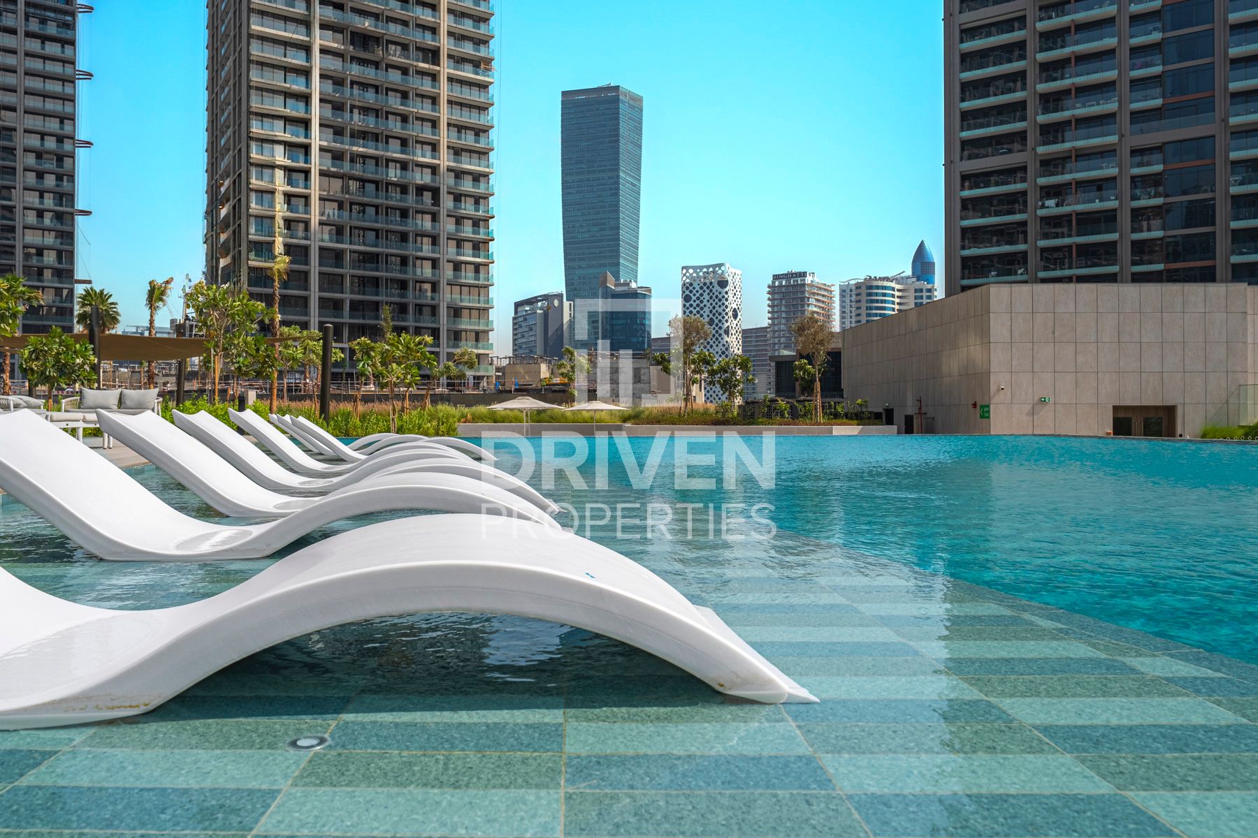 Fully Furnished Canal View Waterfront Living