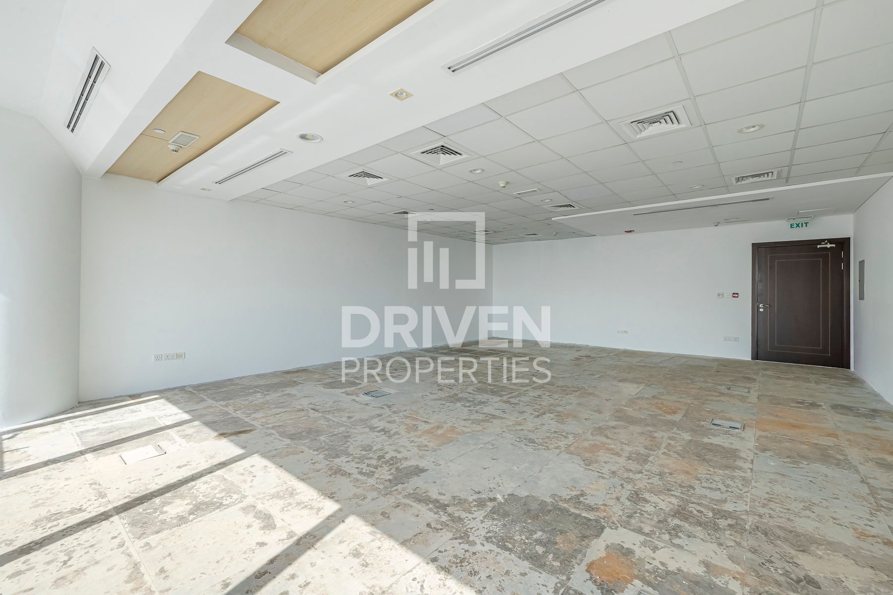 Fitted Office Space Vacant Race Course View